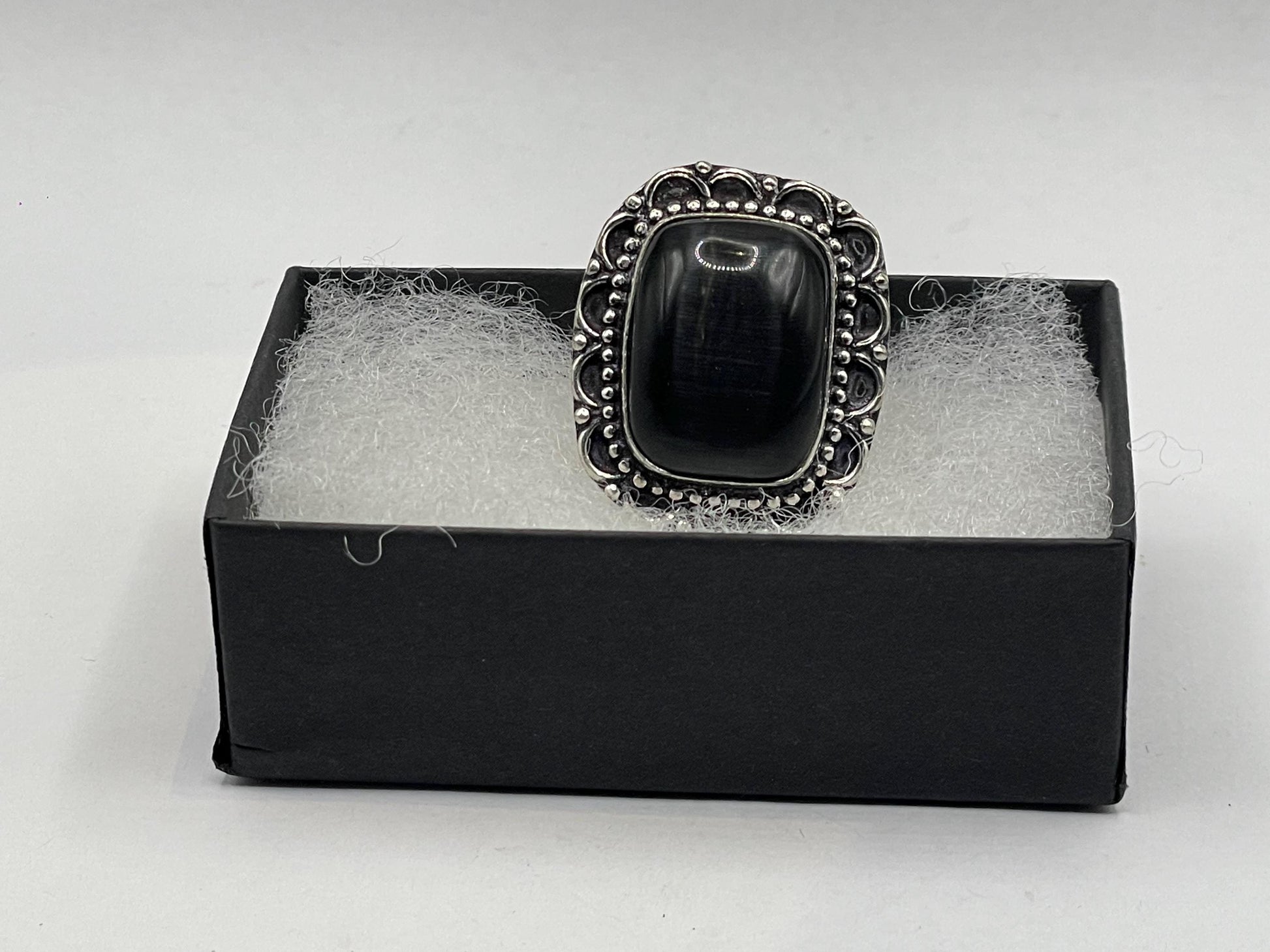 Vintage Black Catseye Silver Bronze Ring