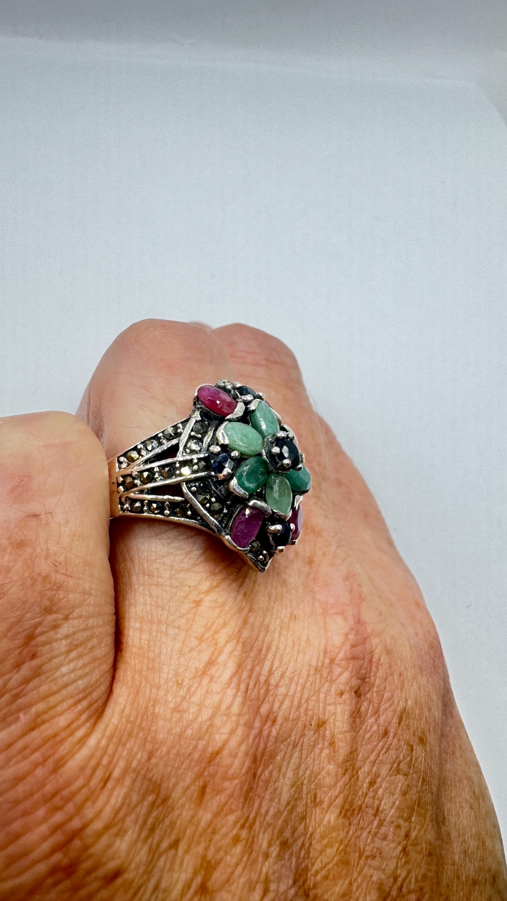 Vintage Green Emerald Ruby Sapphire Marcasite 925 Sterling Silver Cocktail Ring
