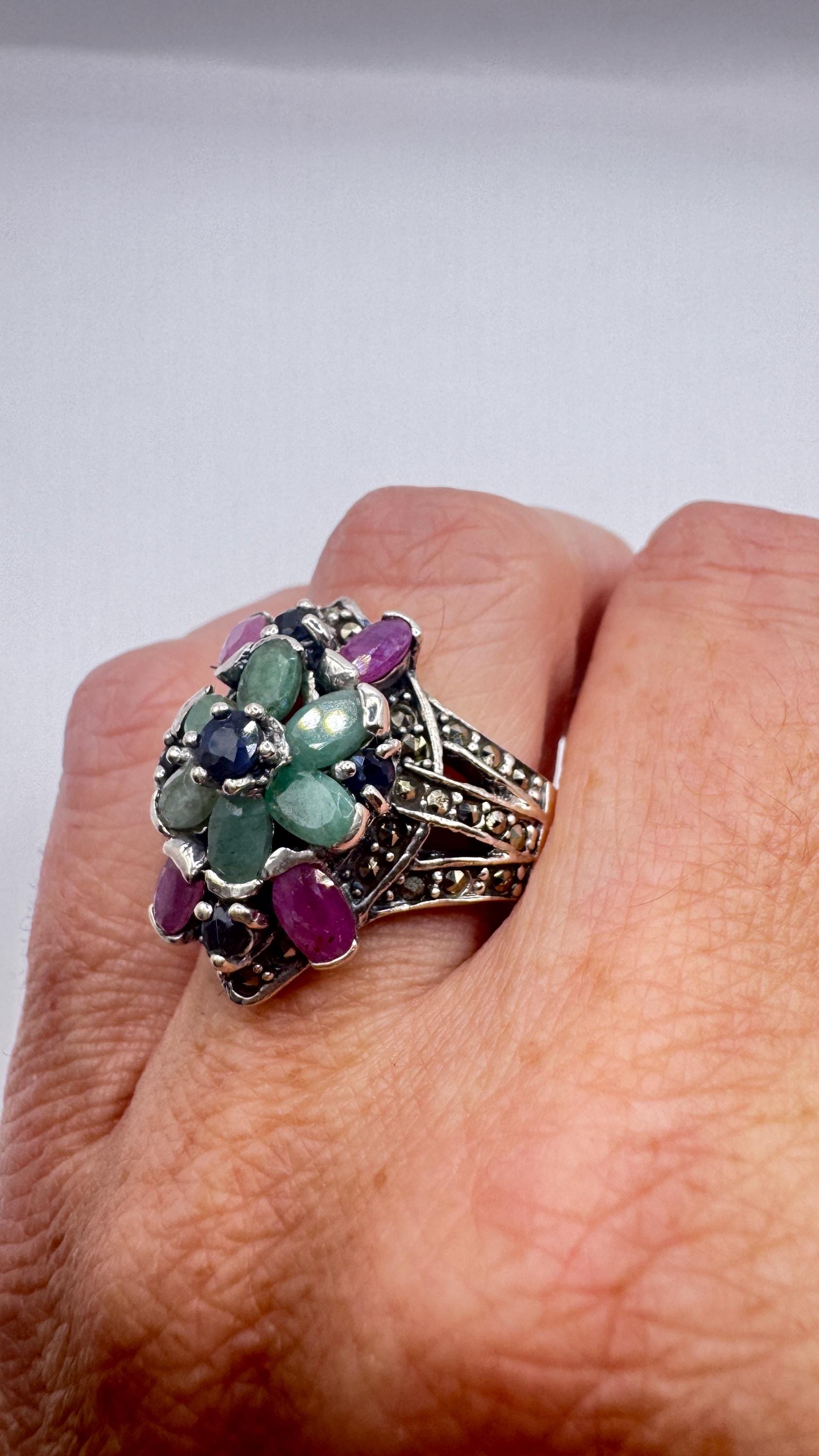 Vintage Green Emerald Ruby Sapphire Marcasite 925 Sterling Silver Cocktail Ring