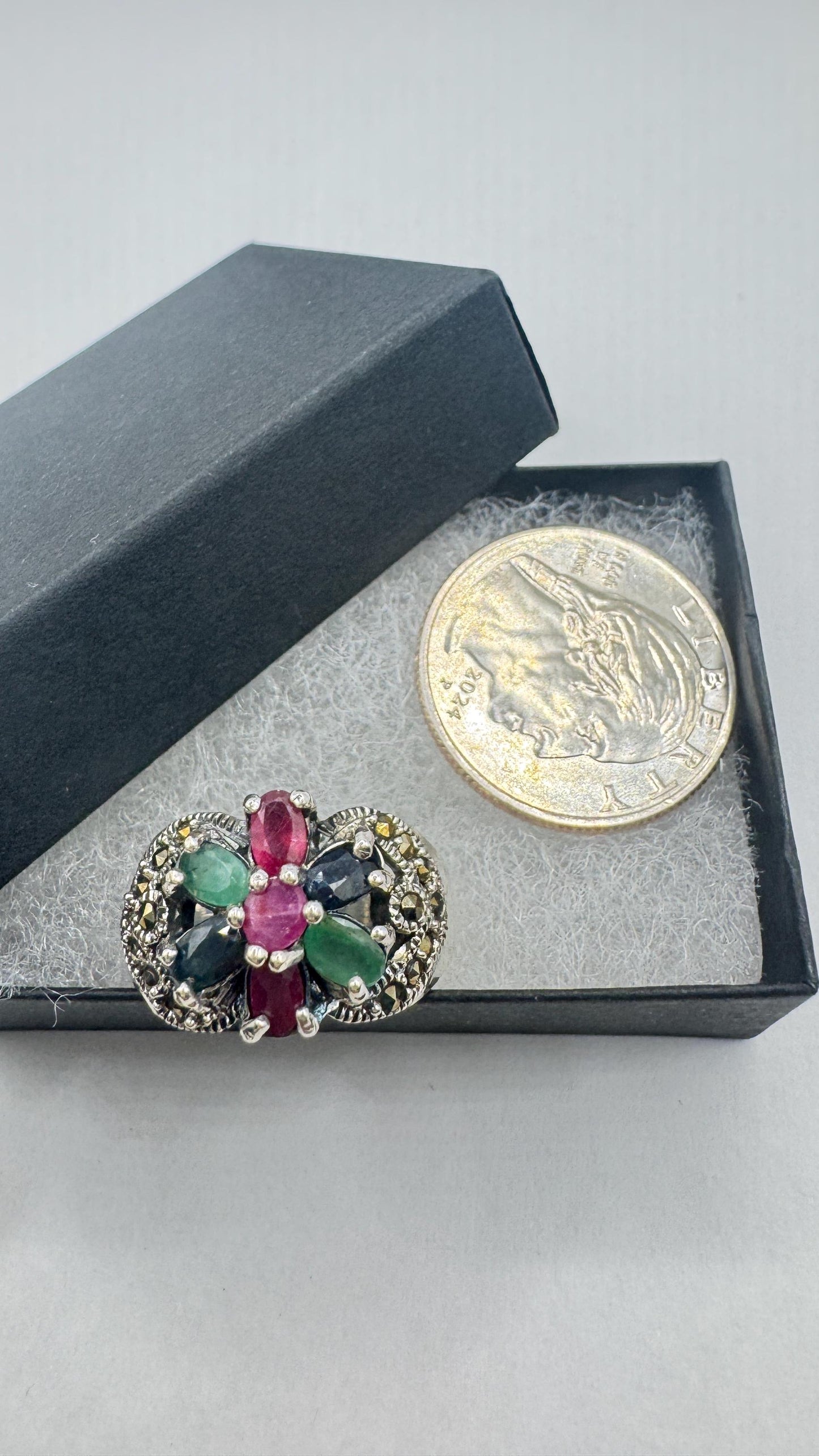 Vintage Green Emerald Ruby Sapphire Marcasite 925 Sterling Silver Cocktail Ring