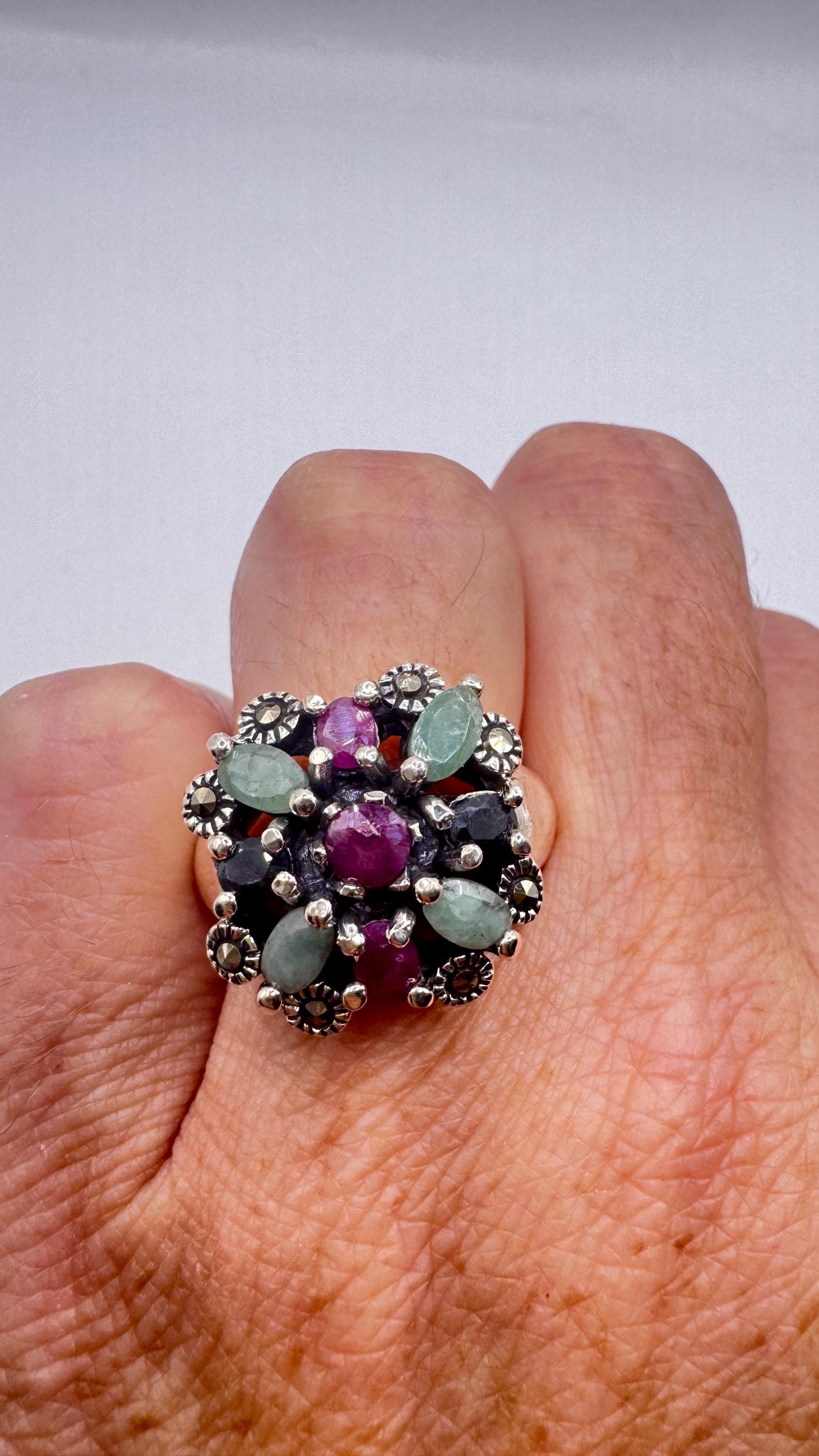 Vintage Green Emerald Ruby Sapphire Marcasite 925 Sterling Silver Cocktail Ring