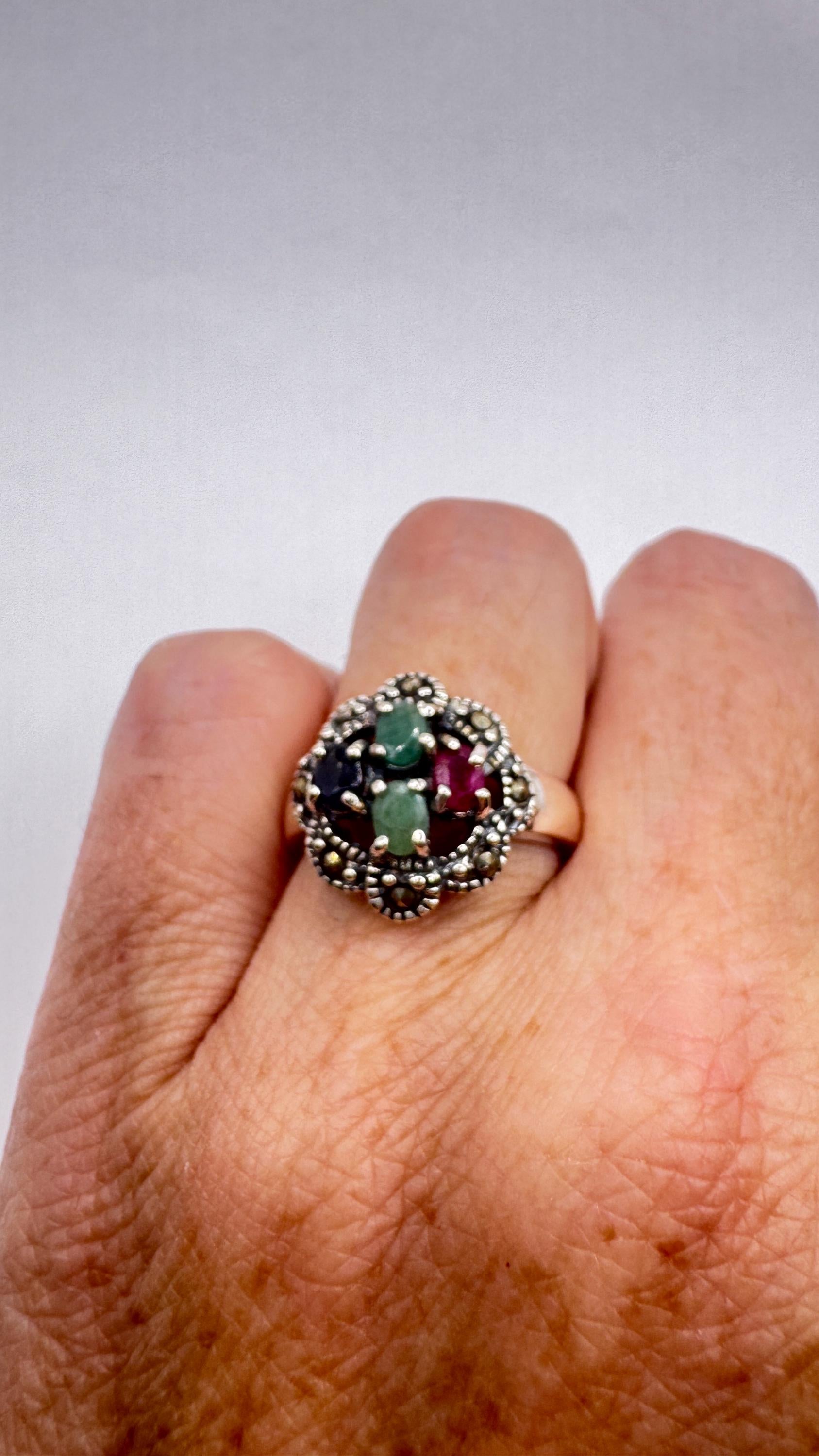 Vintage Green Emerald Ruby Sapphire Marcasite 925 Sterling Silver Cocktail Ring