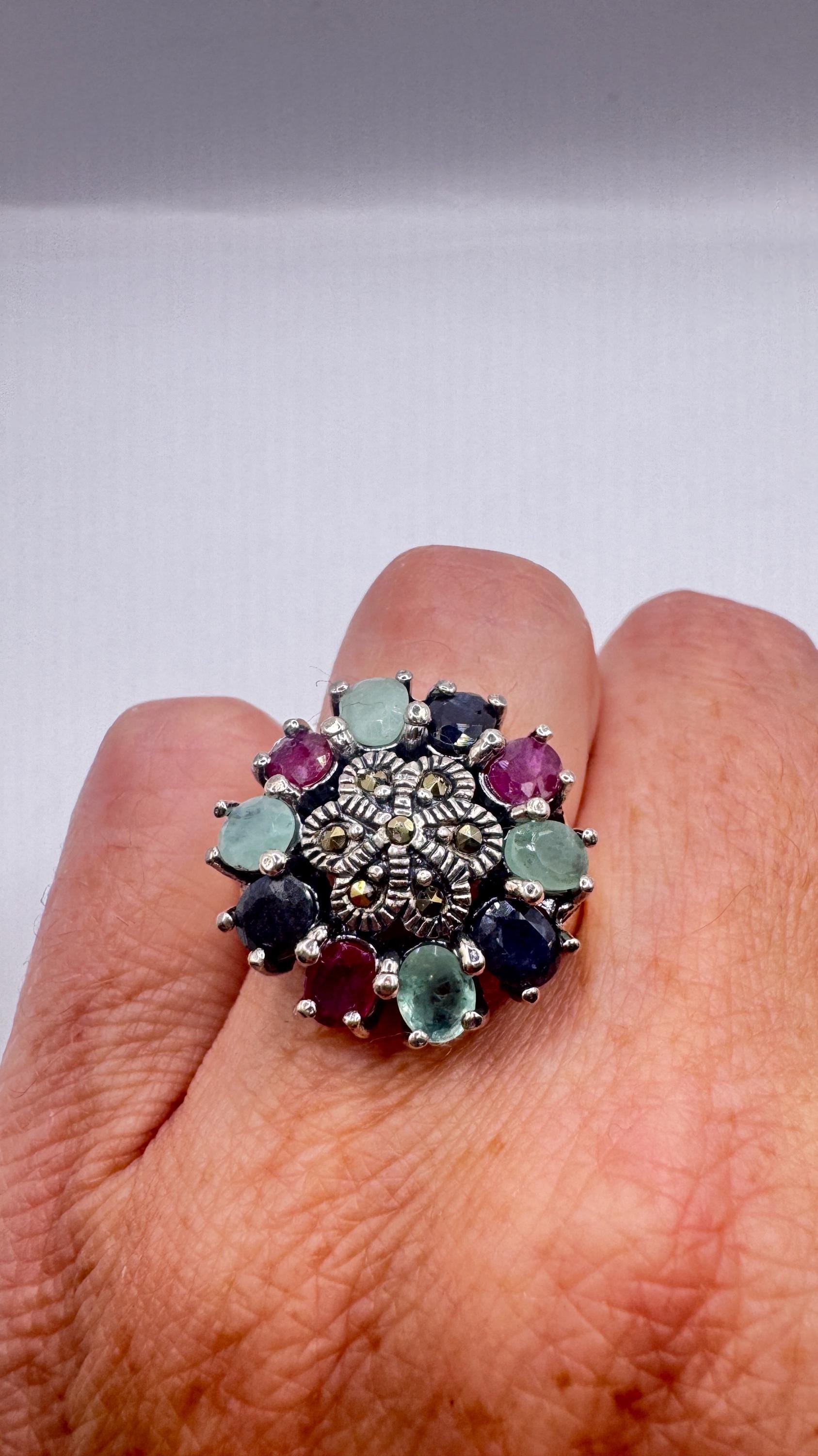 Vintage Green Emerald Ruby Sapphire Marcasite 925 Sterling Silver Cocktail Ring