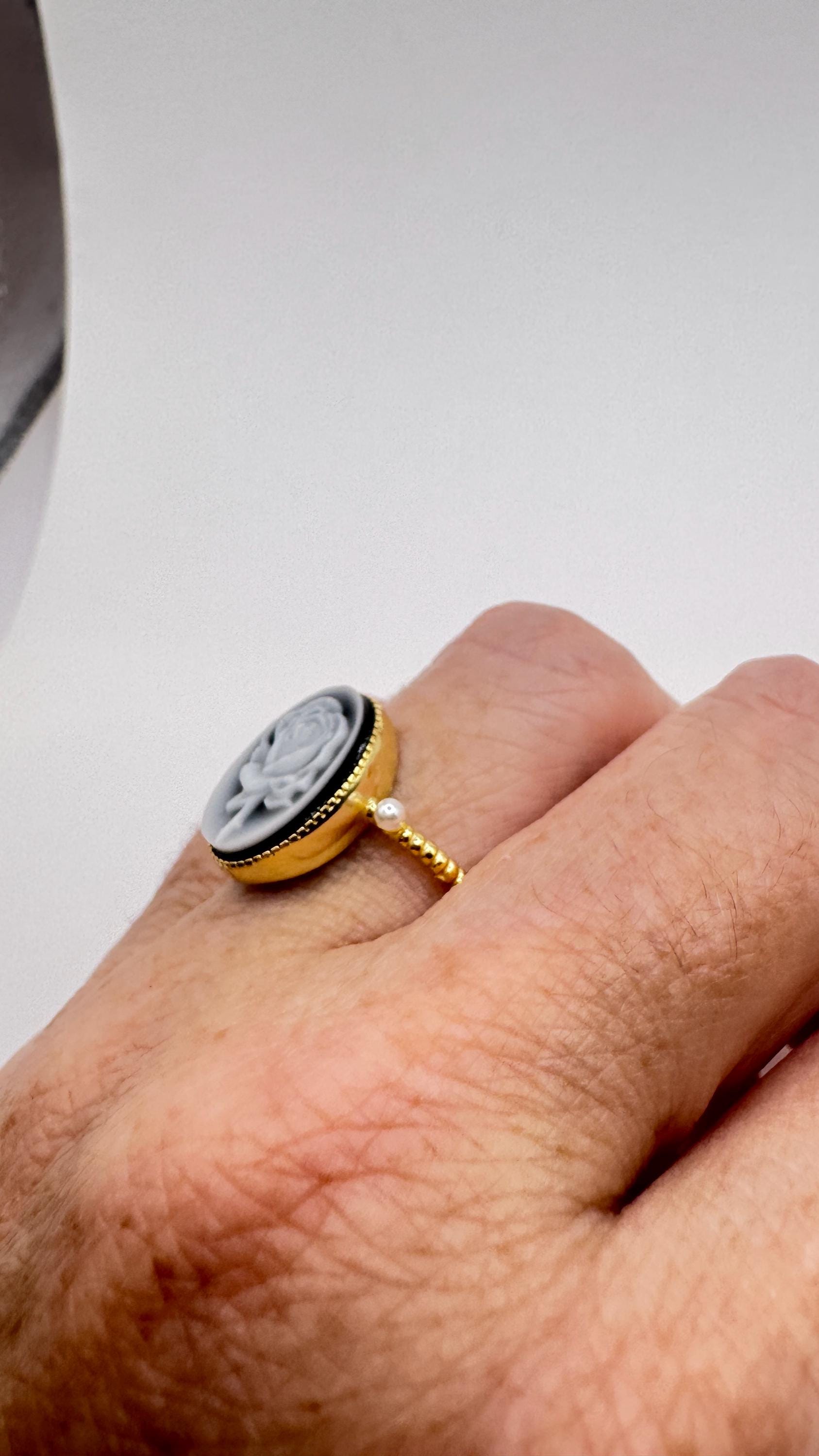 Vintage Black Onyx Rose Cameo Gold 925 Sterling Silver Cocktail Ring