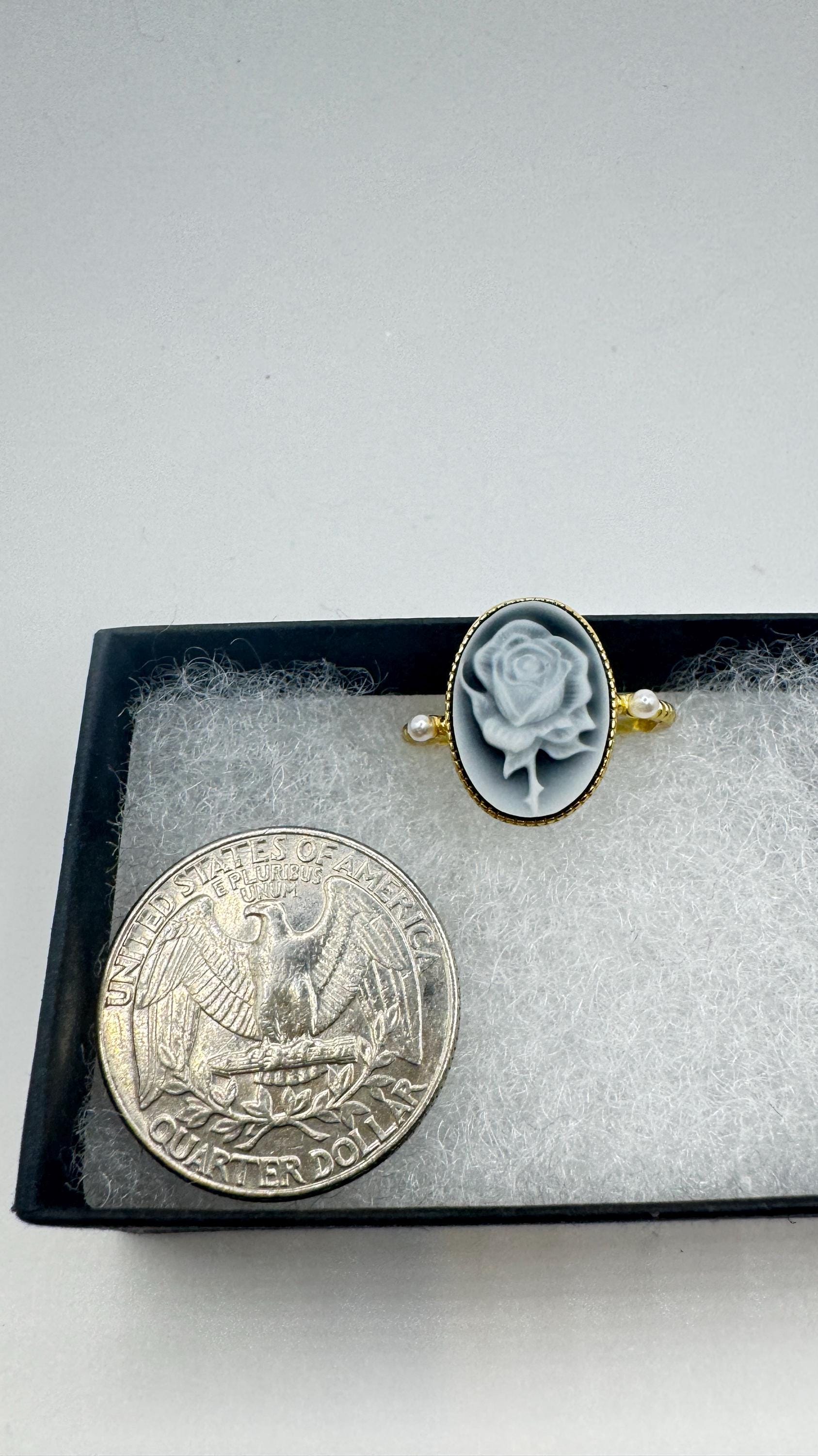 Vintage Black Onyx Rose Cameo Gold 925 Sterling Silver Cocktail Ring