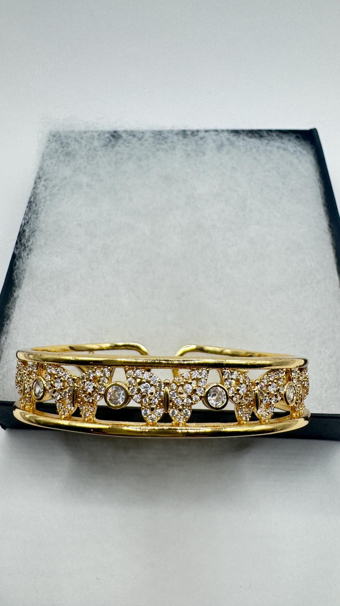 Vintage Butterfly Bangle Bracelet 9k Gold filled