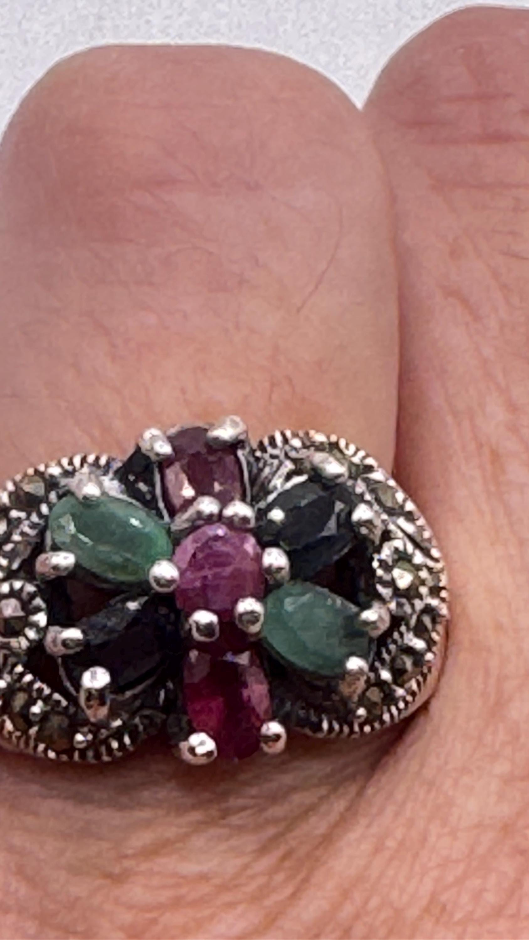 Vintage Green Emerald Ruby Sapphire Marcasite 925 Sterling Silver Cocktail Ring