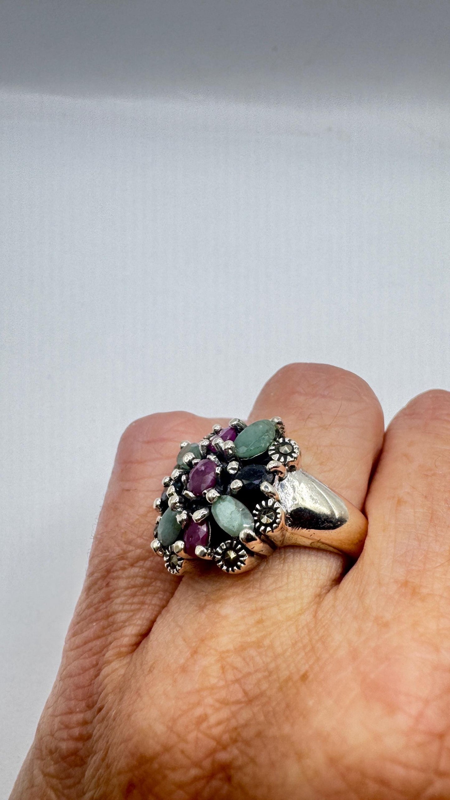 Vintage Green Emerald Ruby Sapphire Marcasite 925 Sterling Silver Cocktail Ring