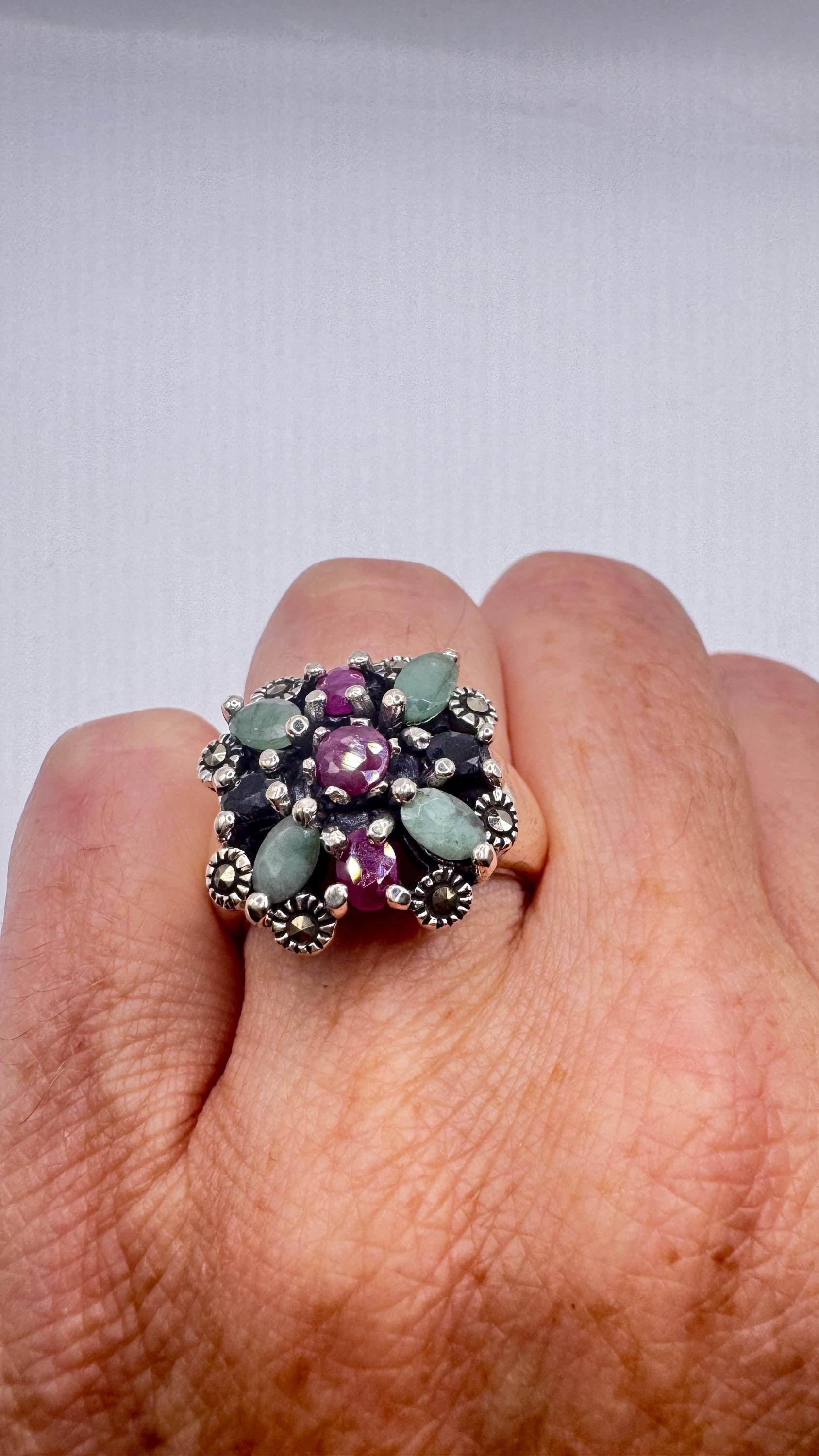 Vintage Green Emerald Ruby Sapphire Marcasite 925 Sterling Silver Cocktail Ring