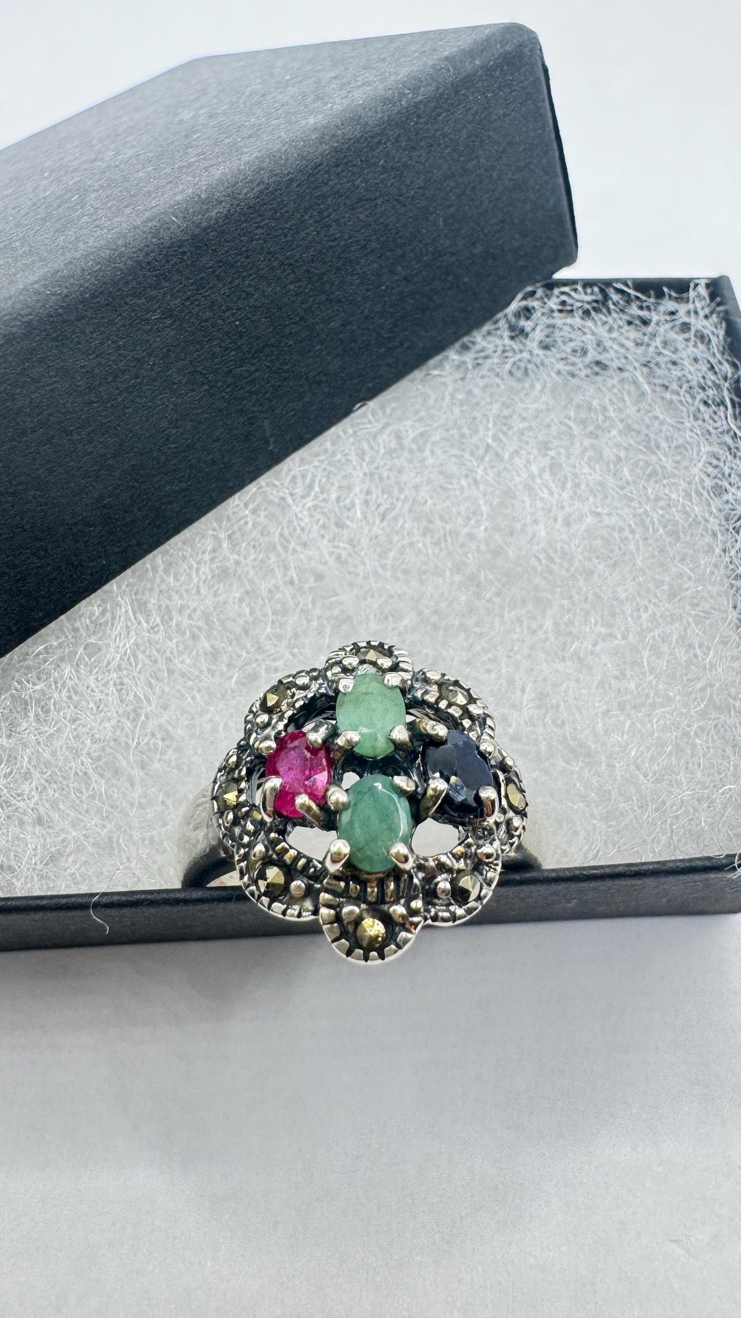 Vintage Green Emerald Ruby Sapphire Marcasite 925 Sterling Silver Cocktail Ring
