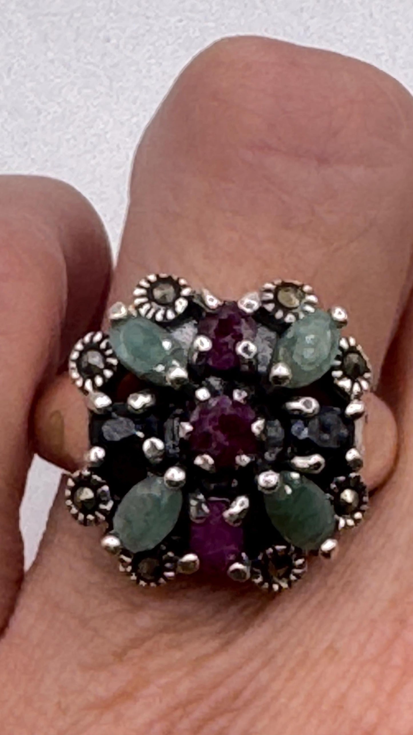 Vintage Green Emerald Ruby Sapphire Marcasite 925 Sterling Silver Cocktail Ring