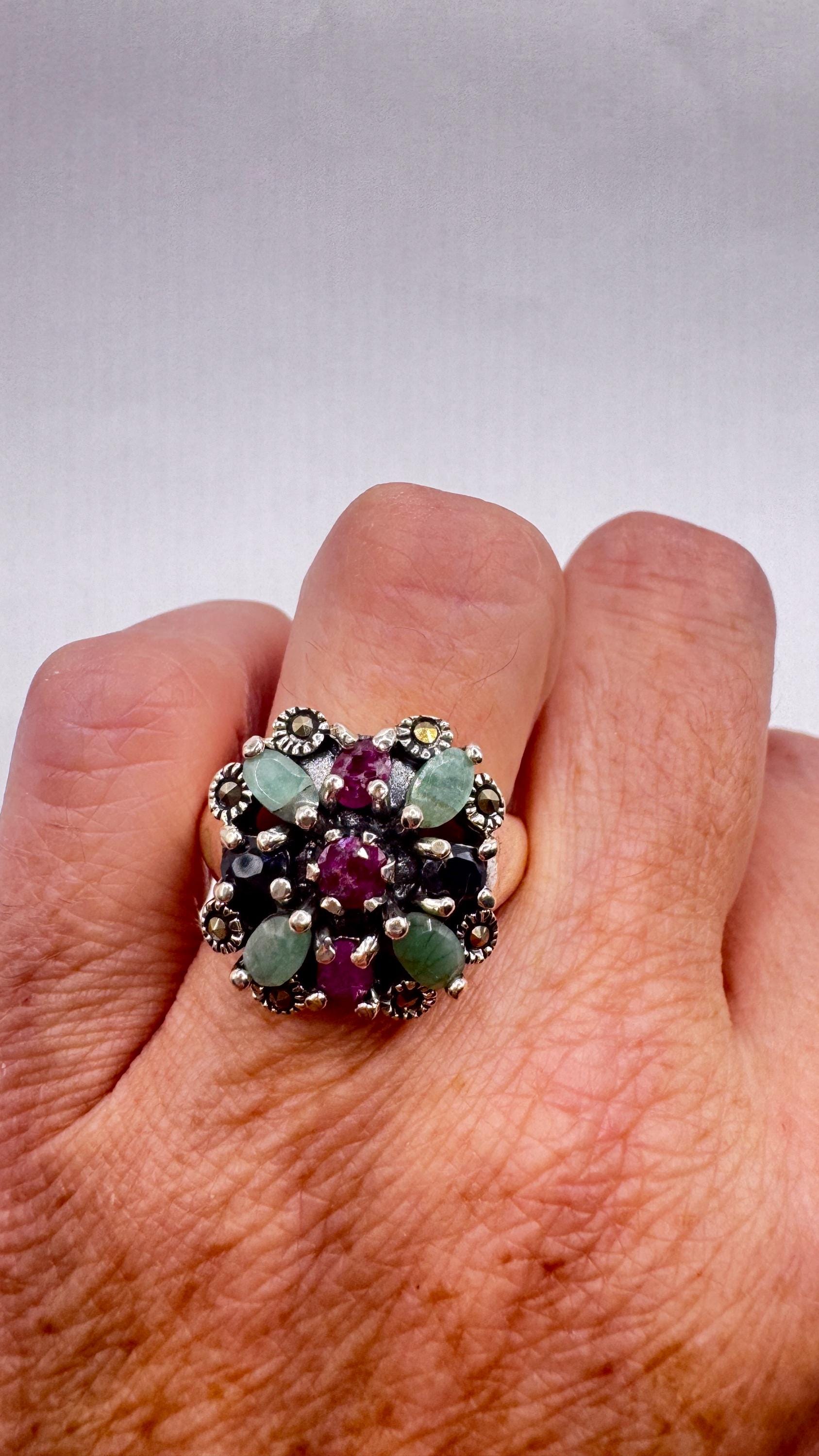 Vintage Green Emerald Ruby Sapphire Marcasite 925 Sterling Silver Cocktail Ring