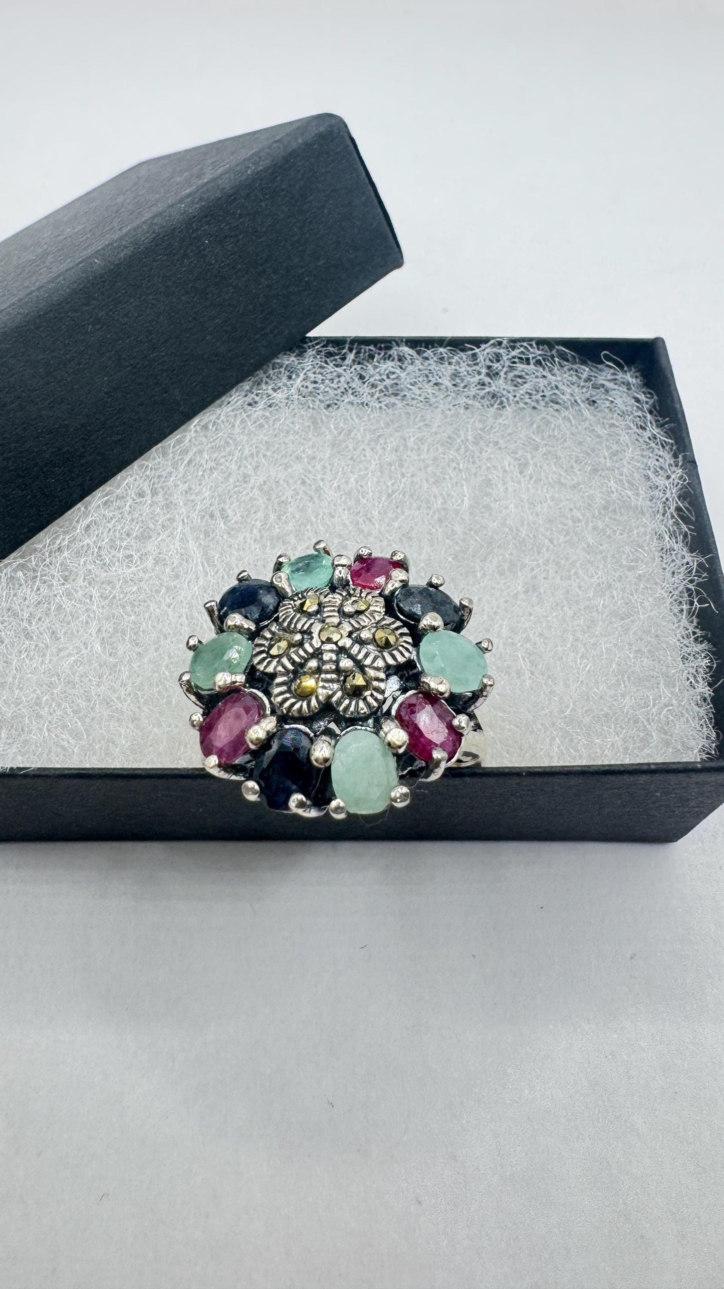 Vintage Green Emerald Ruby Sapphire Marcasite 925 Sterling Silver Cocktail Ring