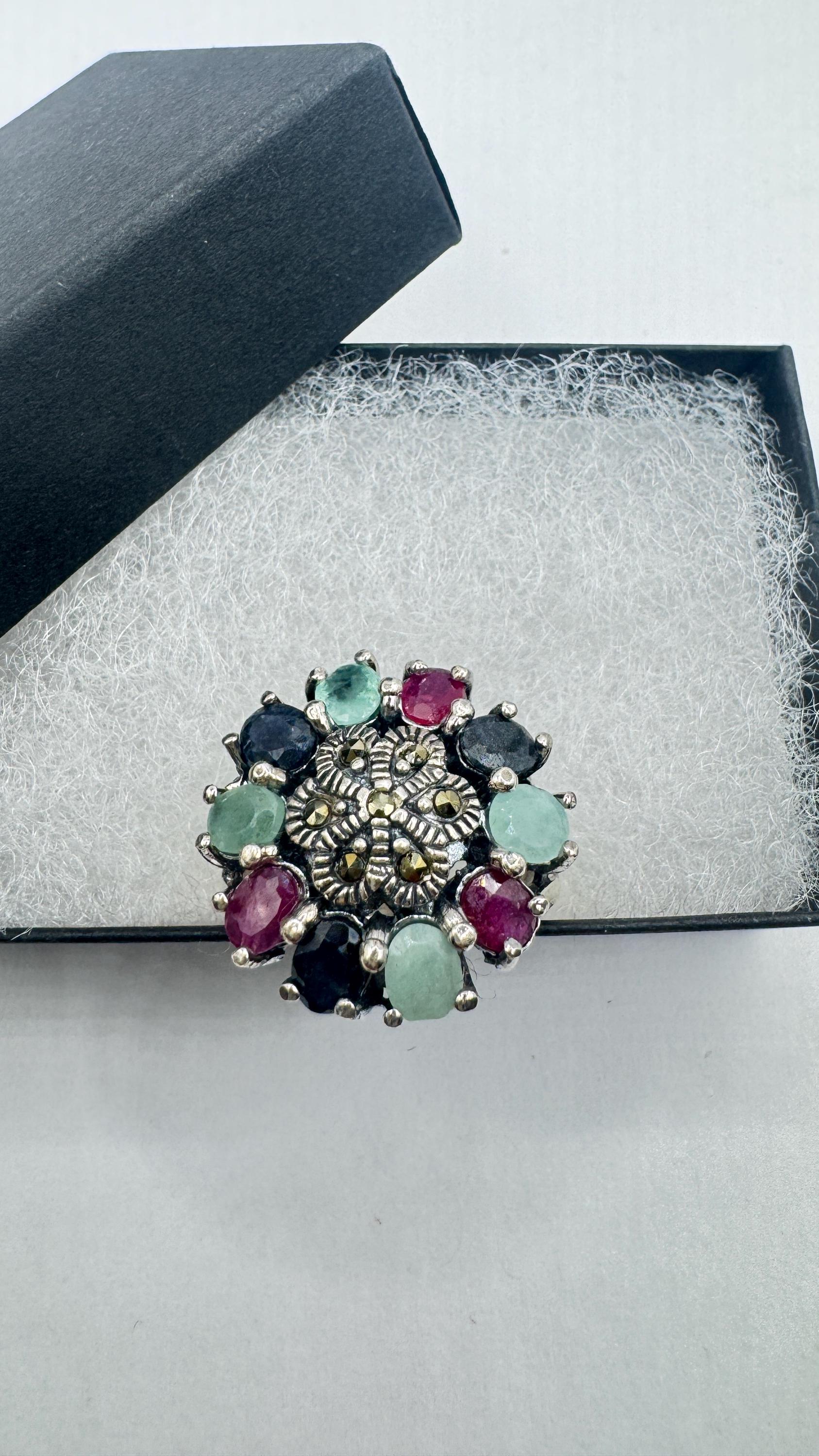 Vintage Green Emerald Ruby Sapphire Marcasite 925 Sterling Silver Cocktail Ring