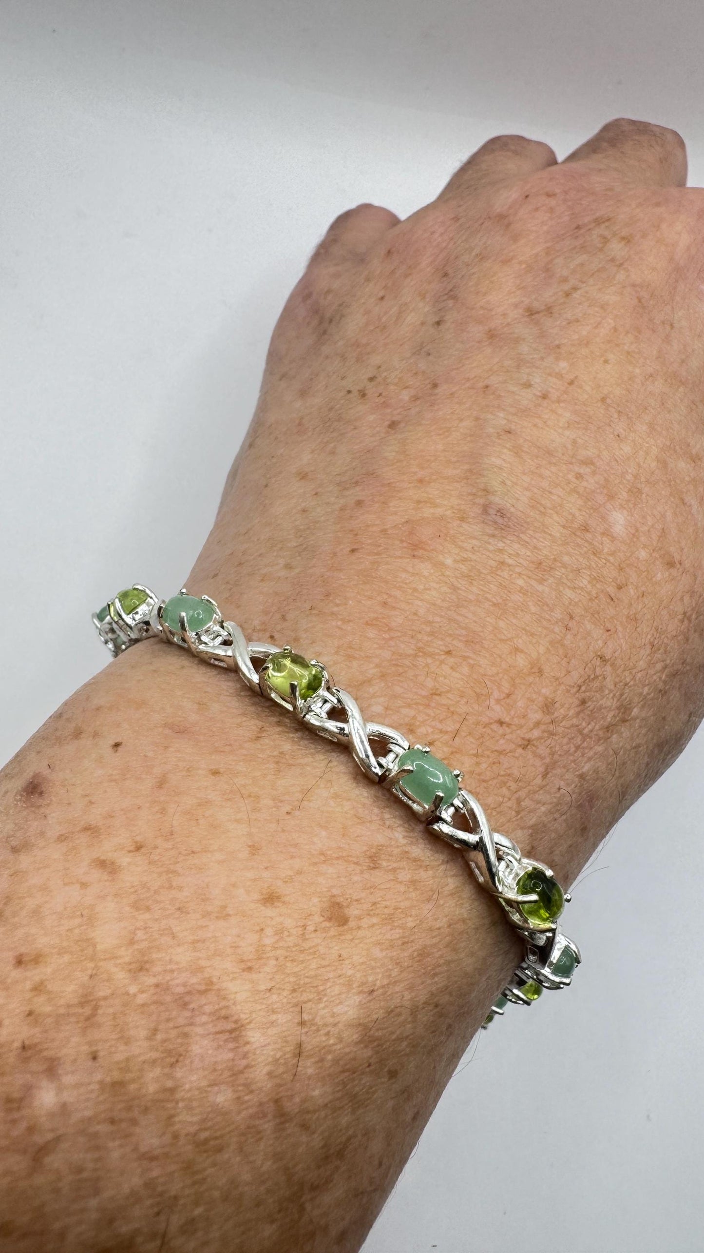 Vintage Green Peridot Nephrite Jade 925 Sterling Silver Bracelet