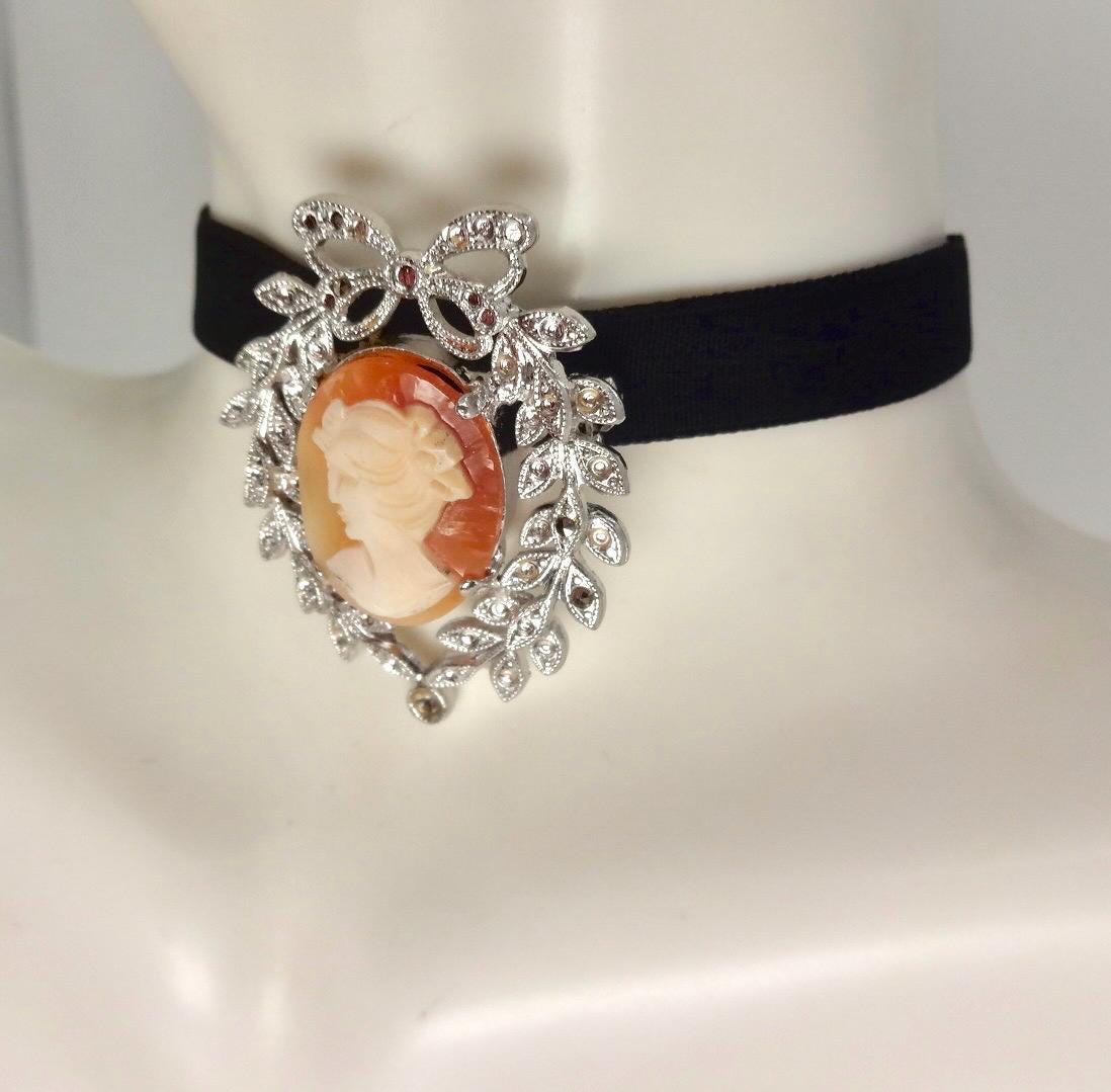 Vintage Shell Cameo 925 Sterling Silver Necklace Pin Choker