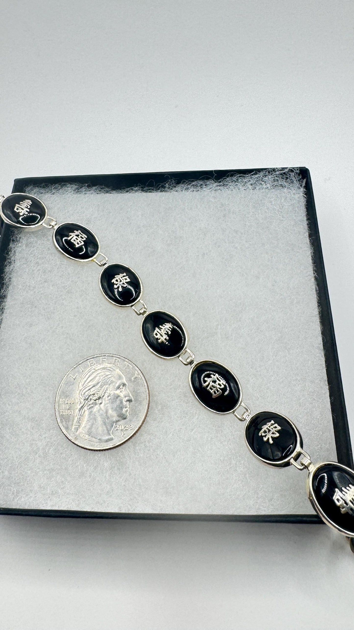 Vintage Hand Made 925% Sterling Silver Crystal Filligree Black Jet Onyx Cinese Lucky Bracelet