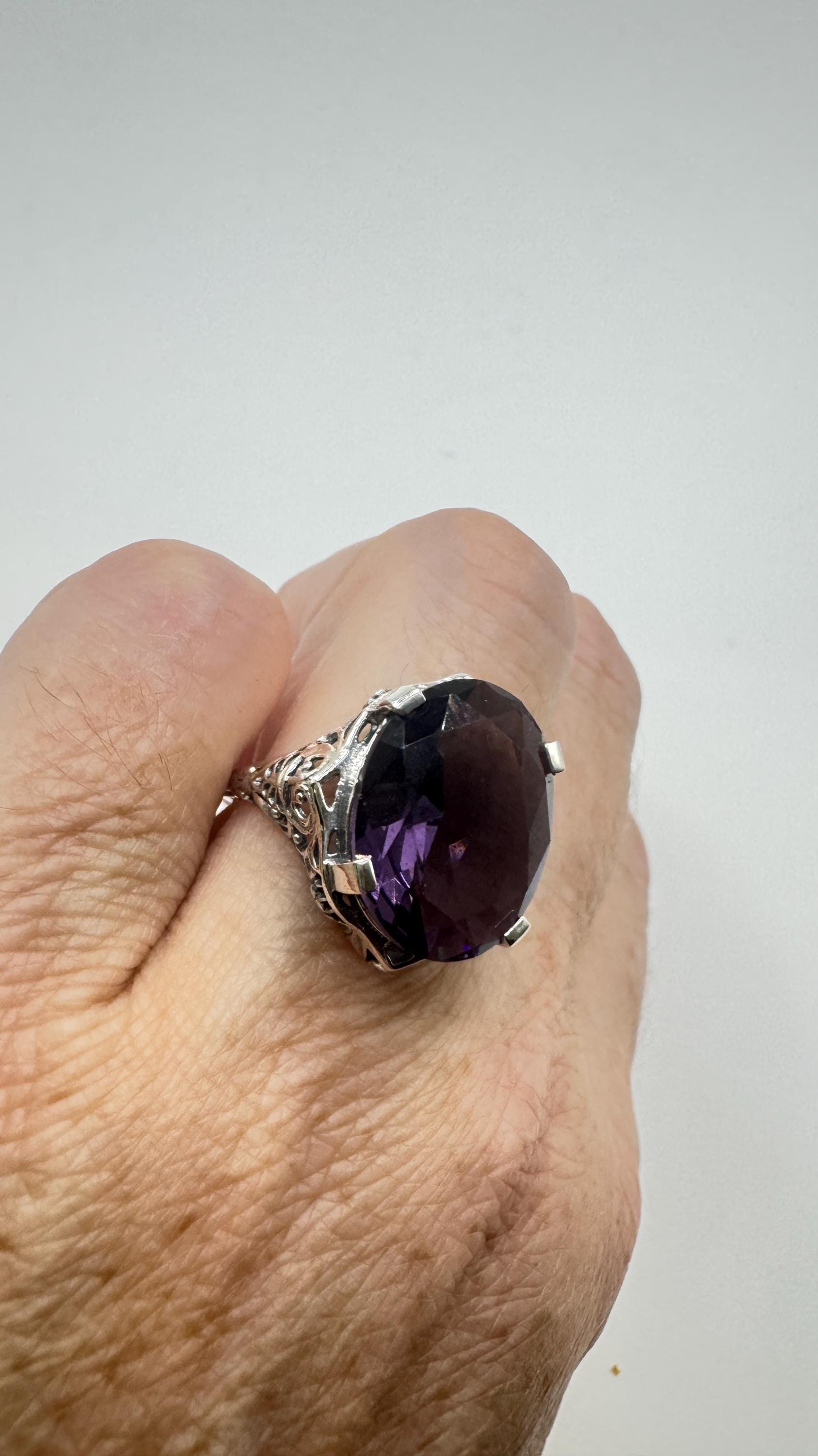 Vintage Purple Amethyst Ring 925 Sterling Silver Size 8