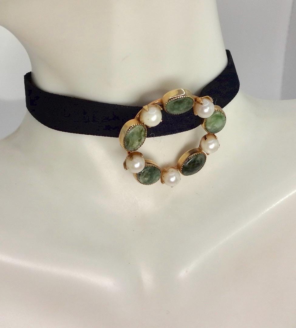 Vintage Green Jade Yellow Gold Filled Brooch Pin