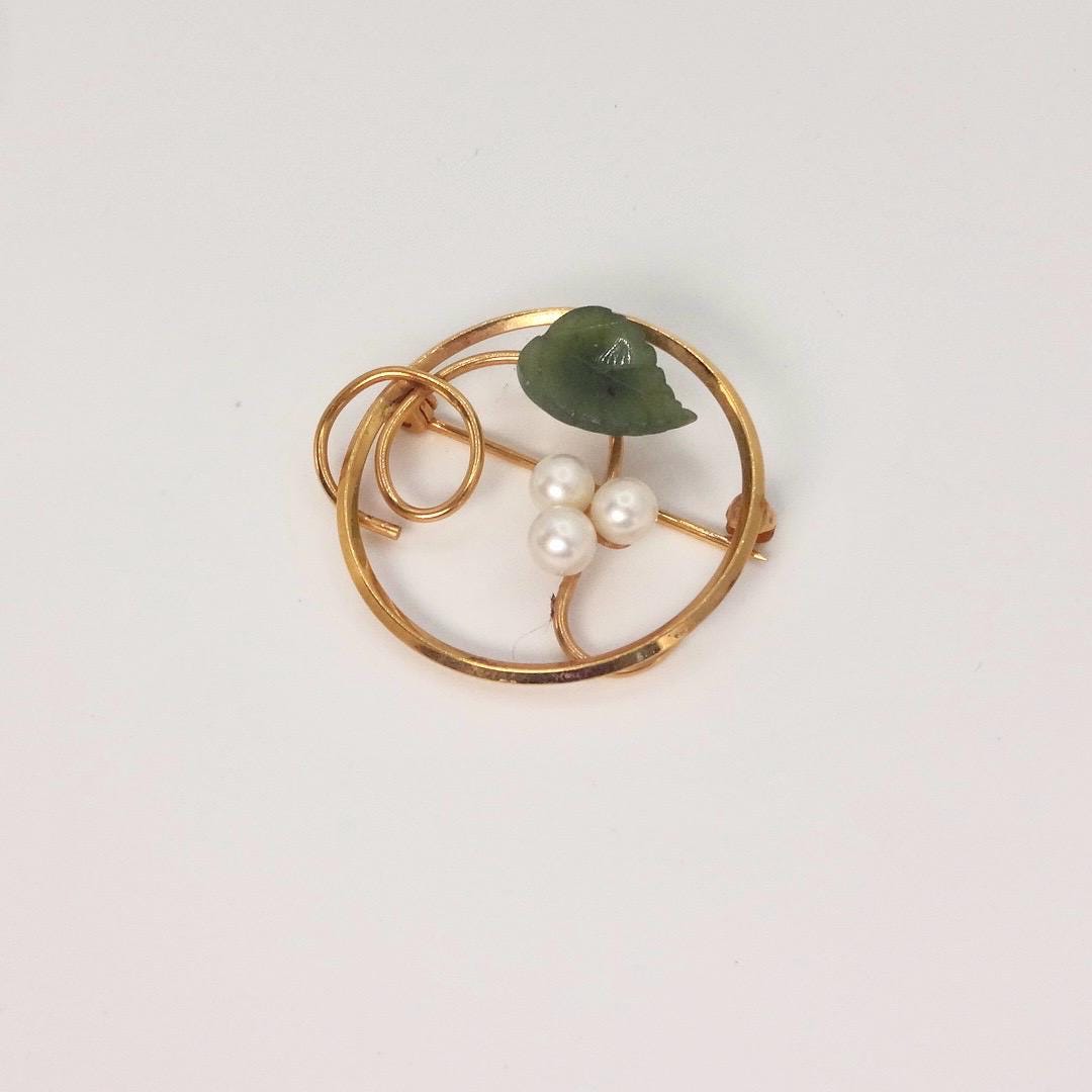 Vintage Green Jade Pearl Gold Filled Brooch Pin