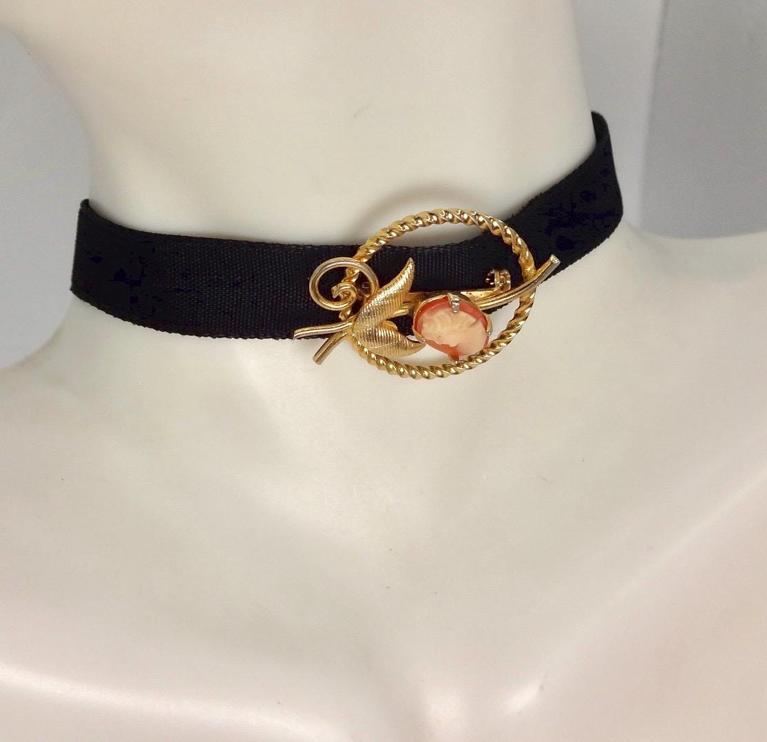 Vintage Shell Cameo Yellow Gold Filled Brooch | Pin Black Velvet Choker