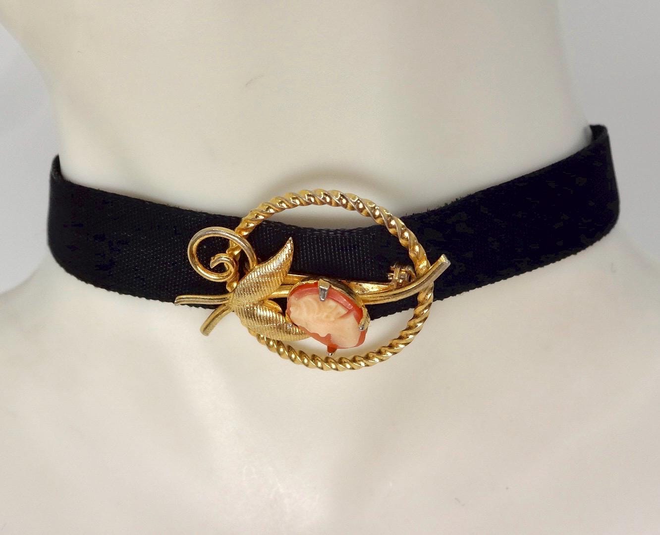 Vintage Shell Cameo Yellow Gold Filled Brooch | Pin Black Velvet Choker