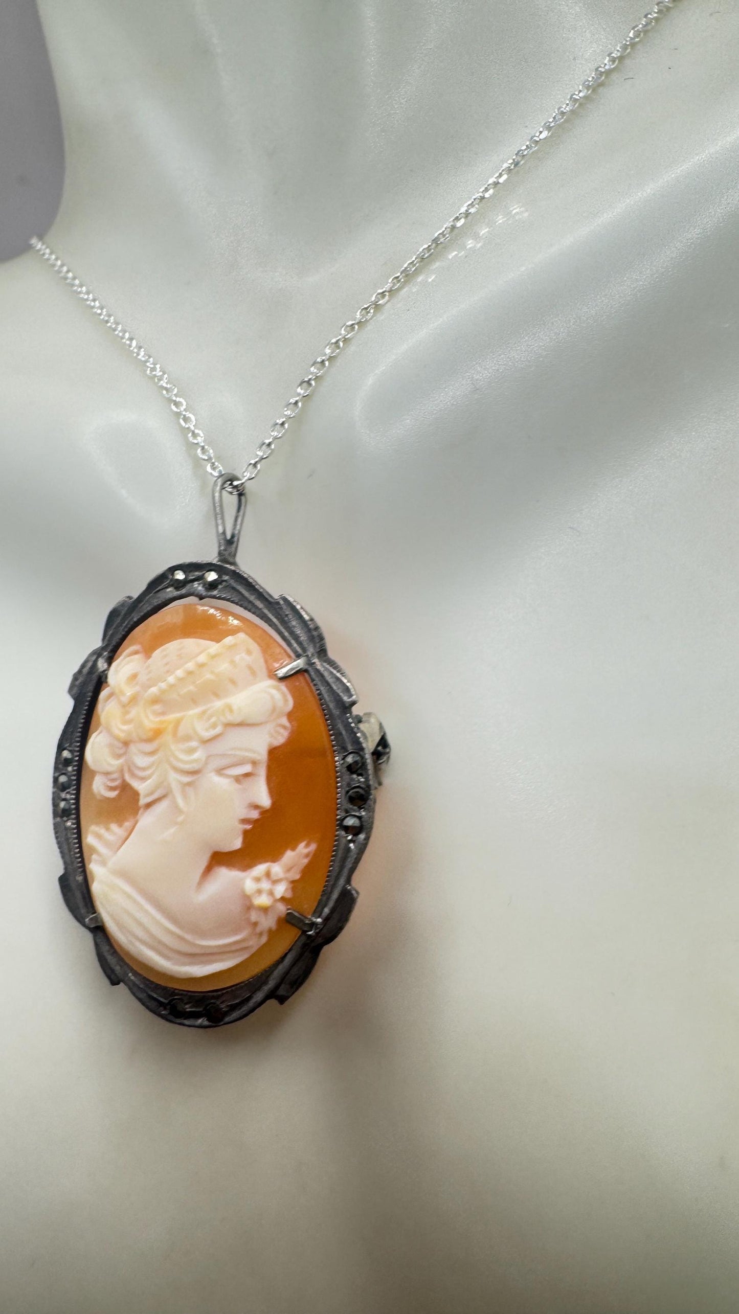 Vintage Shell Cameo 925 Sterling Silver Marcasite Necklace Choker pin brooch