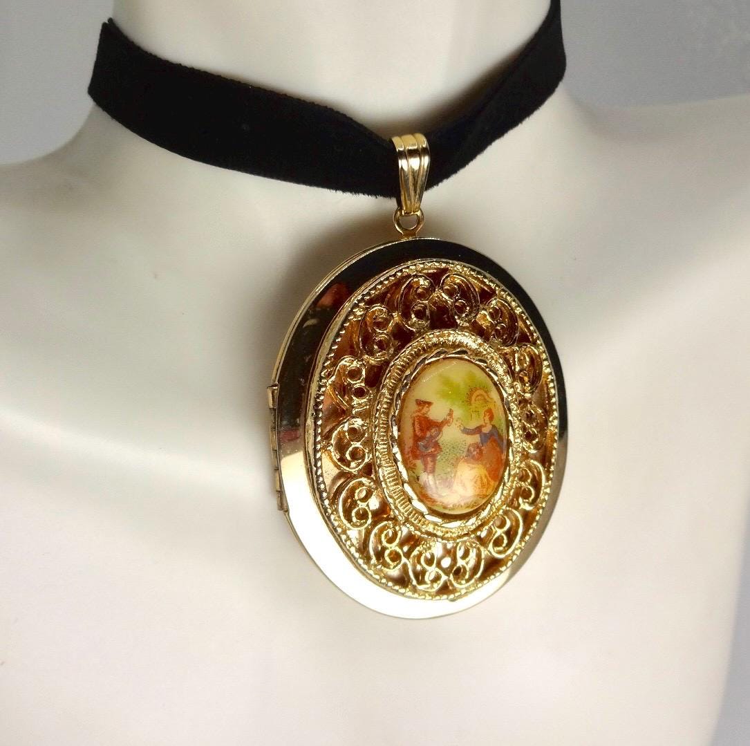 Vintage Genuine French Limoges Hand Painted Porcelian Cameo Bronze Locket Necklace Choker pin