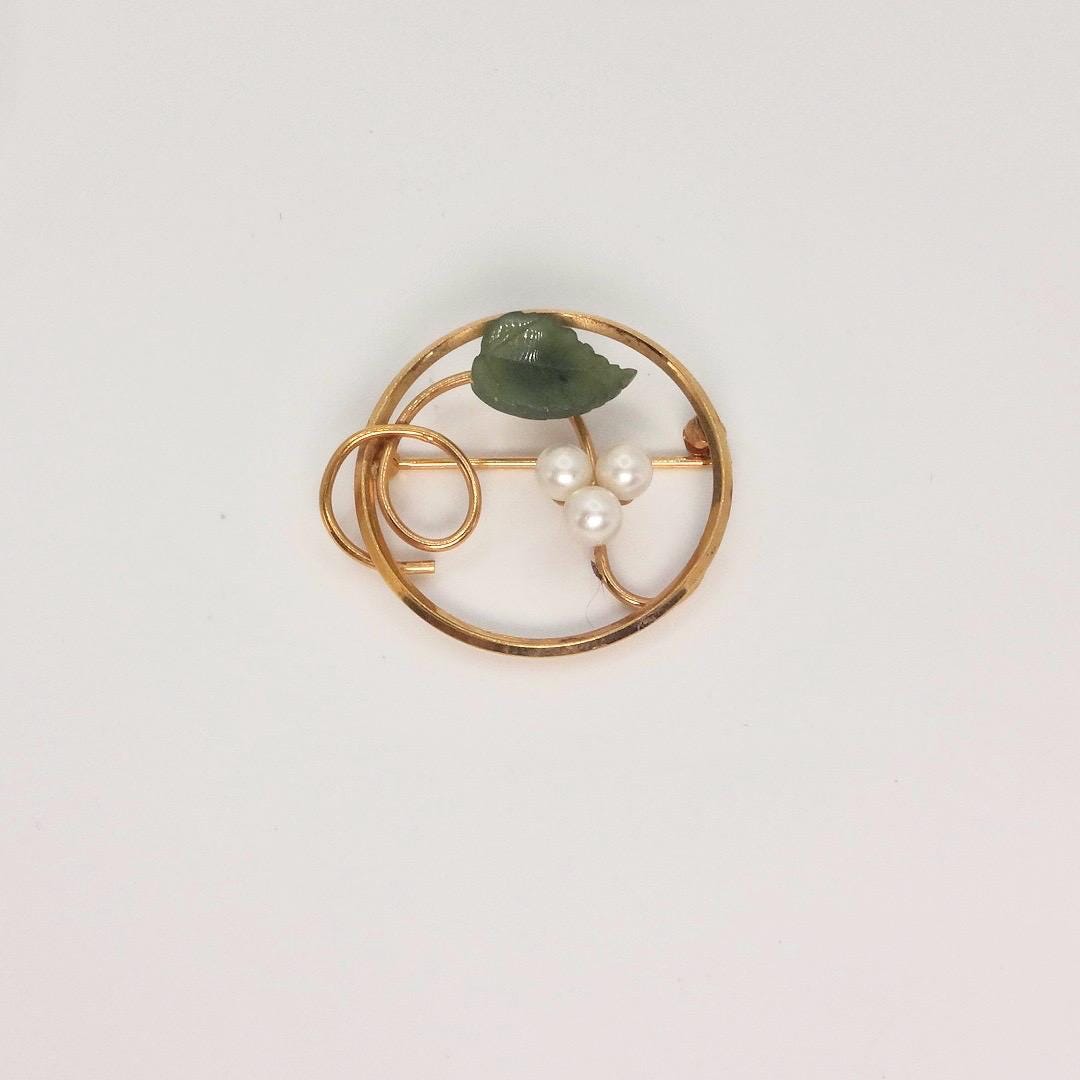 Vintage Green Jade Pearl Gold Filled Brooch Pin
