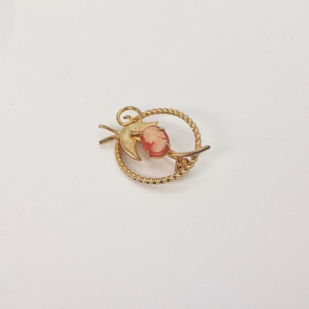 Vintage Shell Cameo Yellow Gold Filled Brooch | Pin Black Velvet Choker