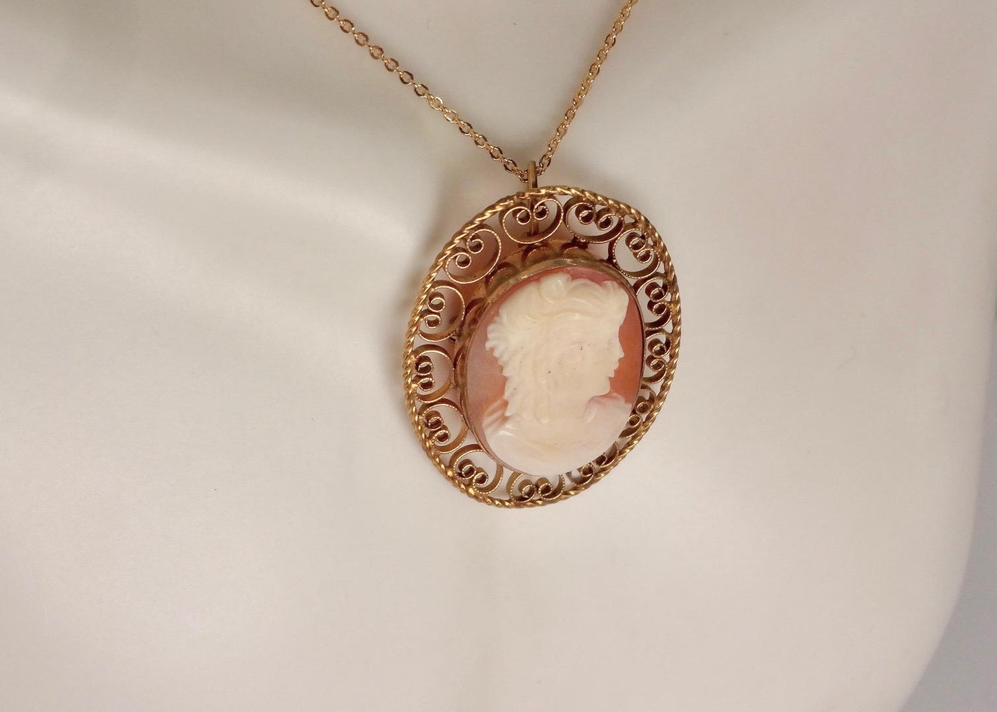 Vintage Shell Cameo 925 Sterling Silver 18 Inch Necklace Choker