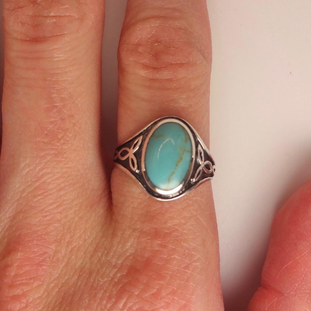 Vintage Turquoise Gemstone 925 Sterling Silver Celtic Ring