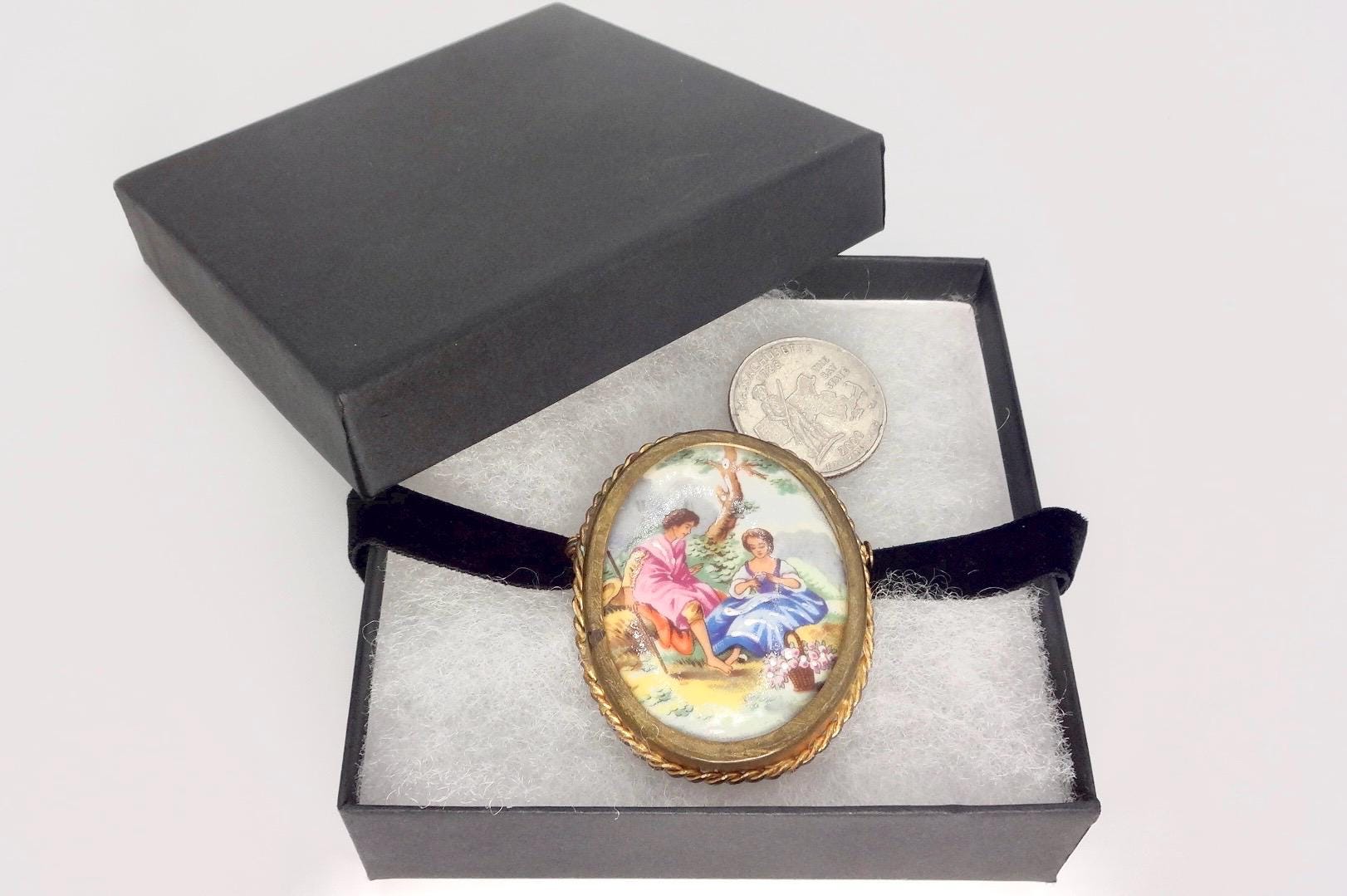 Vintage Genuine French Limoges Hand Painted Porcelian Cameo Bronze Necklace Choker pin