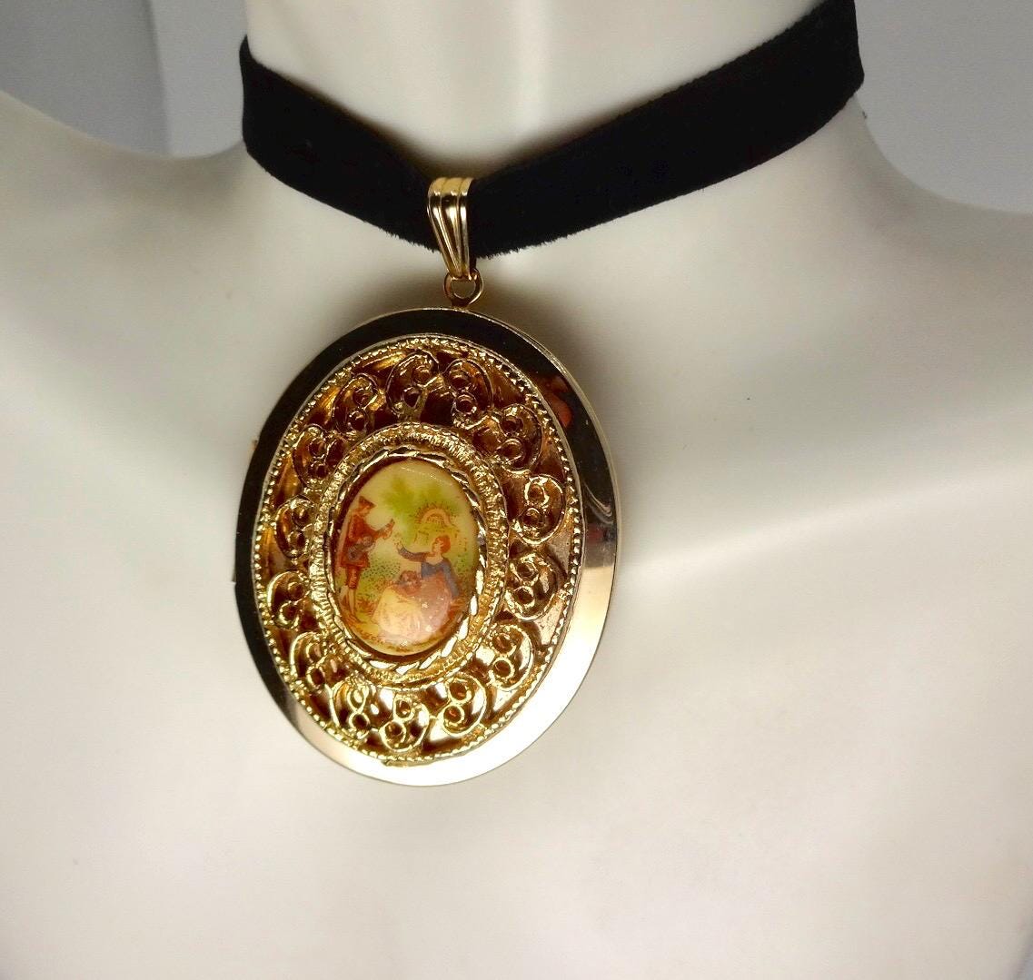 Vintage Genuine French Limoges Hand Painted Porcelian Cameo Bronze Locket Necklace Choker pin