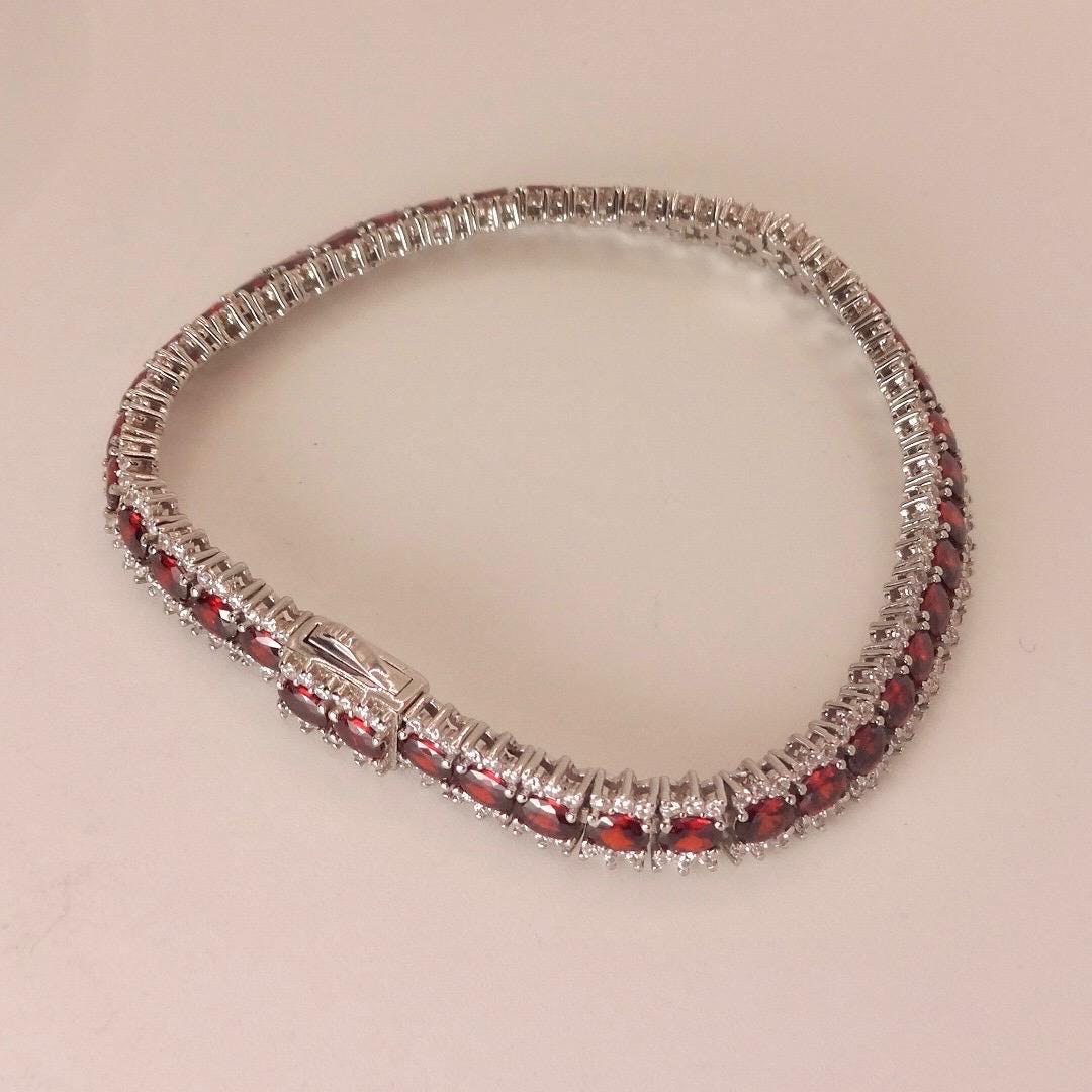 Bohemian Red Garnet Bracelet in 925 Sterling Silver Vintage 7.5 Inch