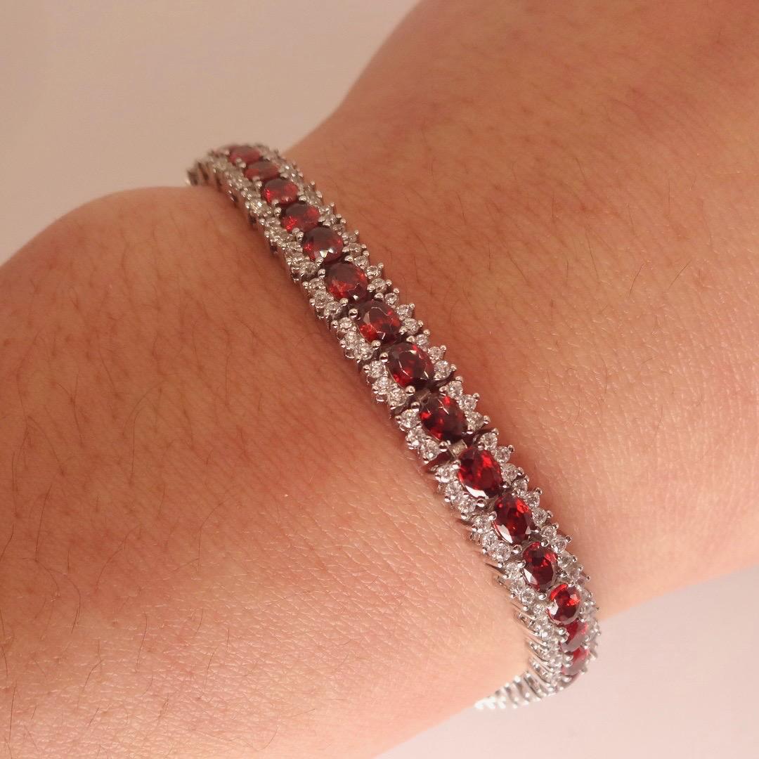 Bohemian Red Garnet Bracelet in 925 Sterling Silver Vintage 7.5 Inch