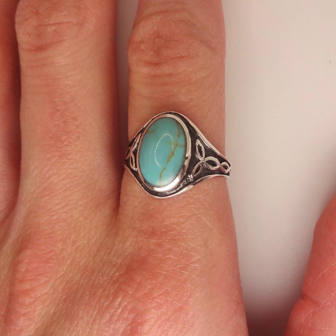 Vintage Turquoise Gemstone 925 Sterling Silver Celtic Ring
