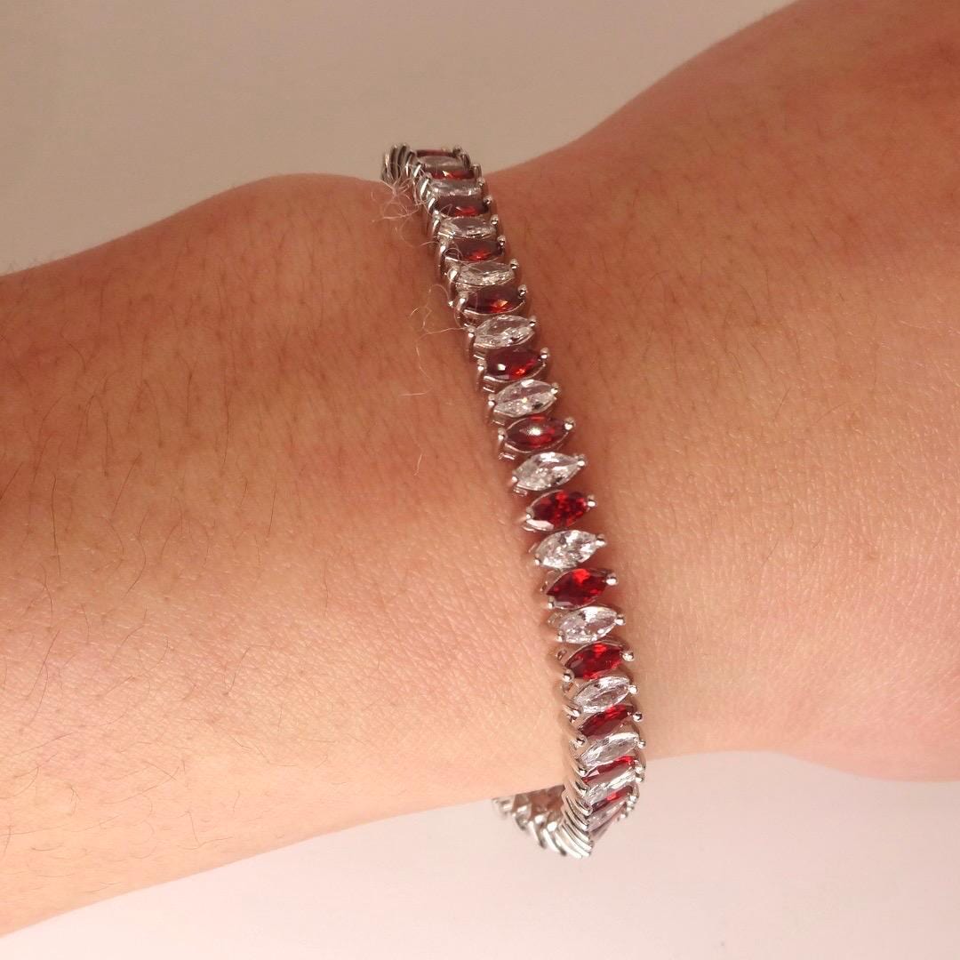 Vintage Red Garnet Tennis Bracelet in 925 Sterling Silver