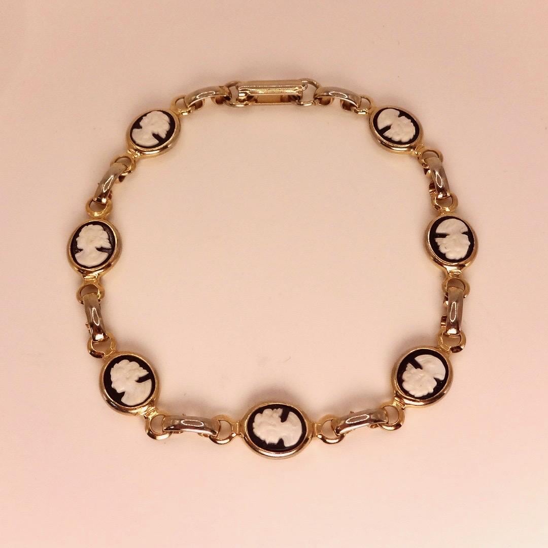 Vintage Cameo Bracelet 925 Sterling Silver 7 inches