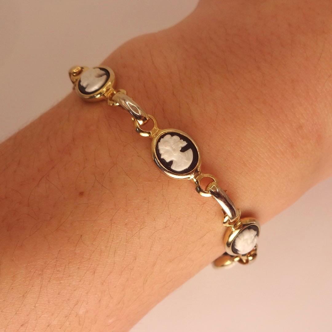 Vintage Cameo Bracelet 925 Sterling Silver 7 inches
