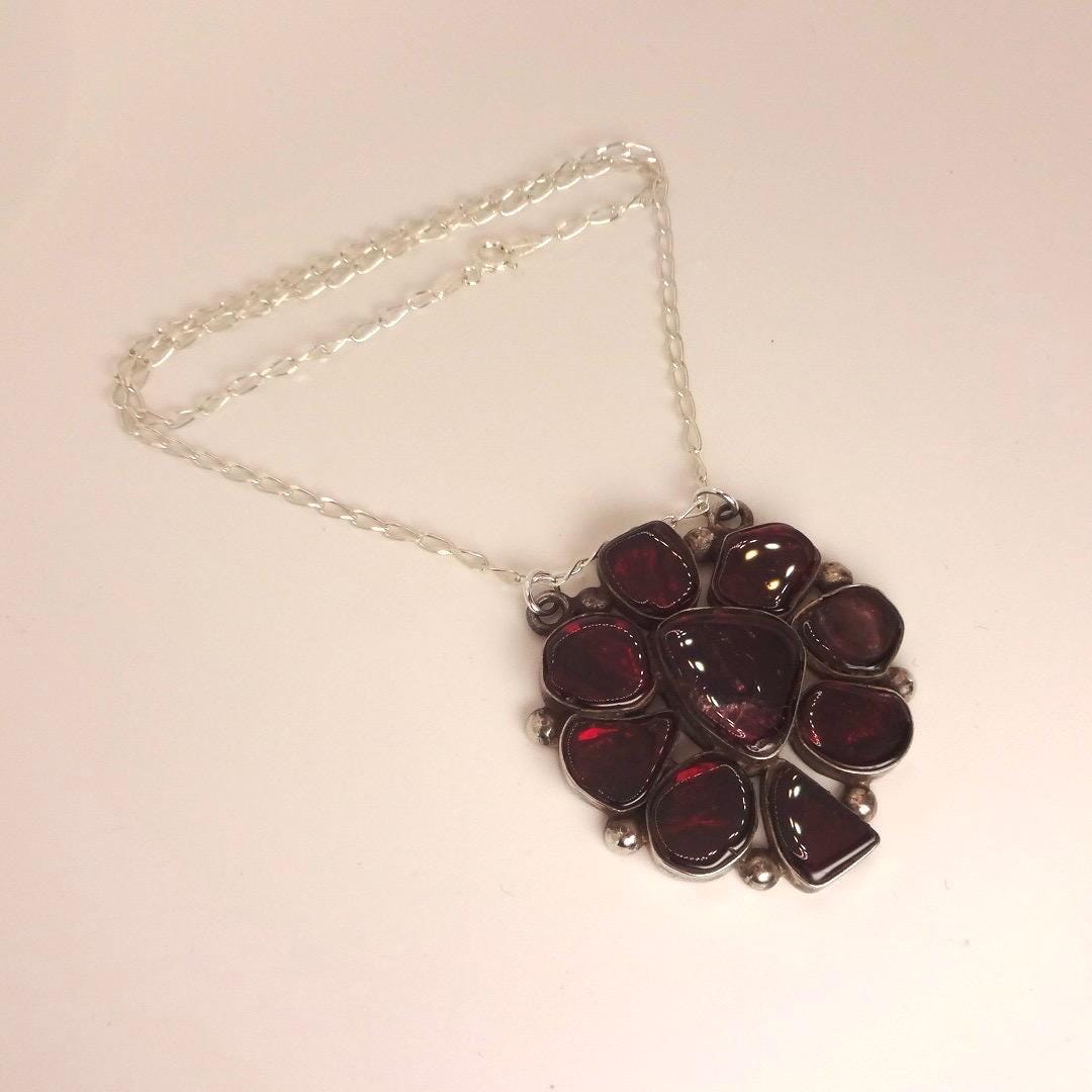Vintage Handmade 925 Sterling Silver Genuine Garnet Antique Pendant Necklace