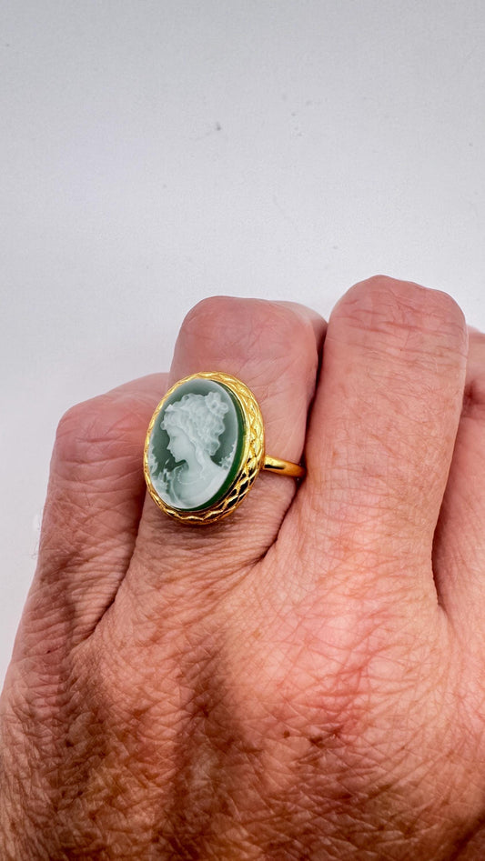 Vintage Green Onyx Cameo Golden 925 Sterling Silver Cocktail Ring