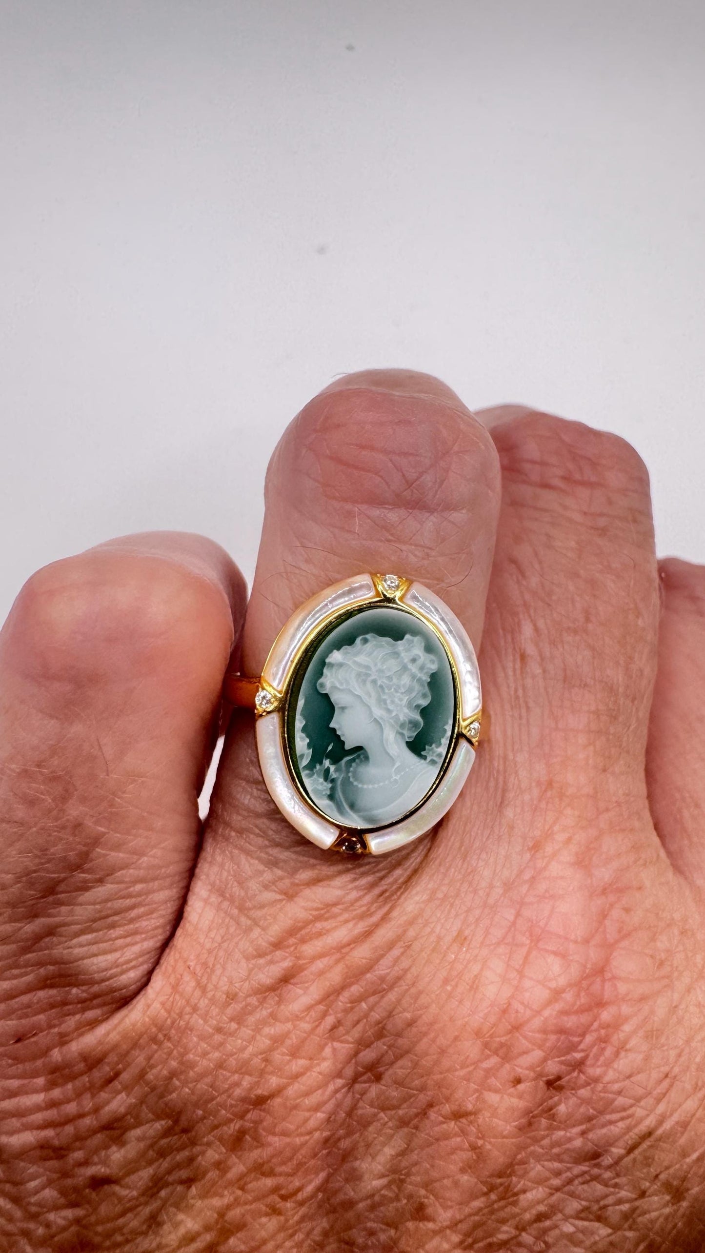Vintage Green Onyx Cameo Golden 925 Sterling Silver Cocktail Ring