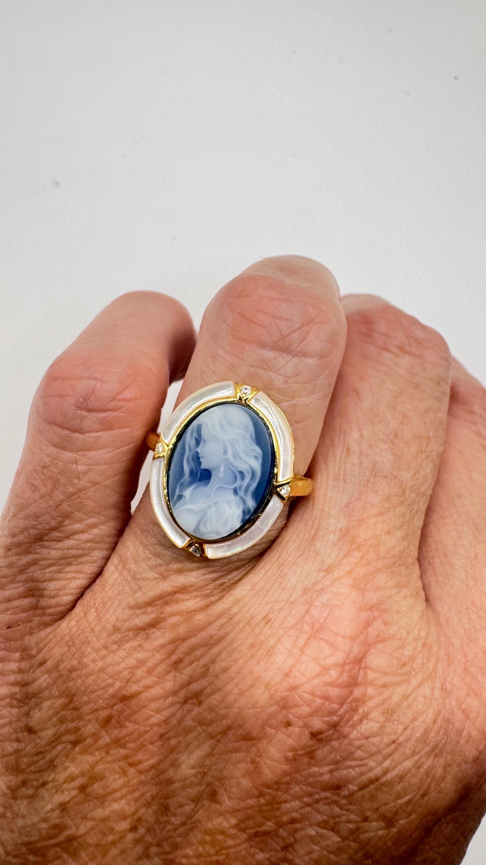 Vintage Blue Onyx Cameo Golden 925 Sterling Silver Cocktail Ring