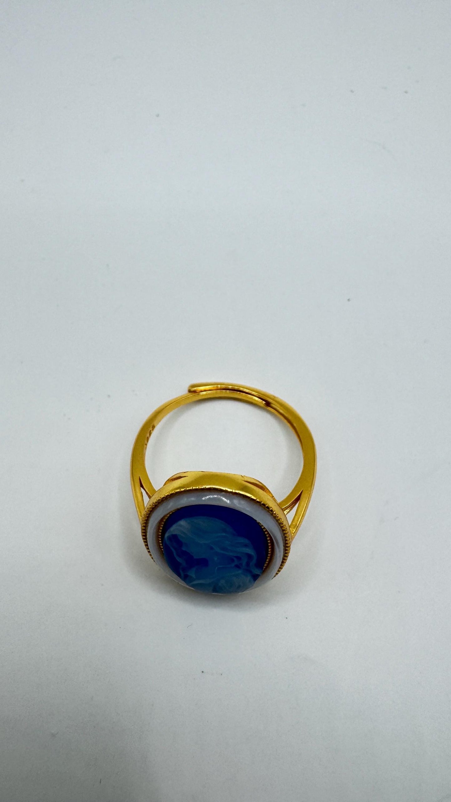 Vintage Blue Onyx Cameo Golden 925 Sterling Silver Cocktail Ring