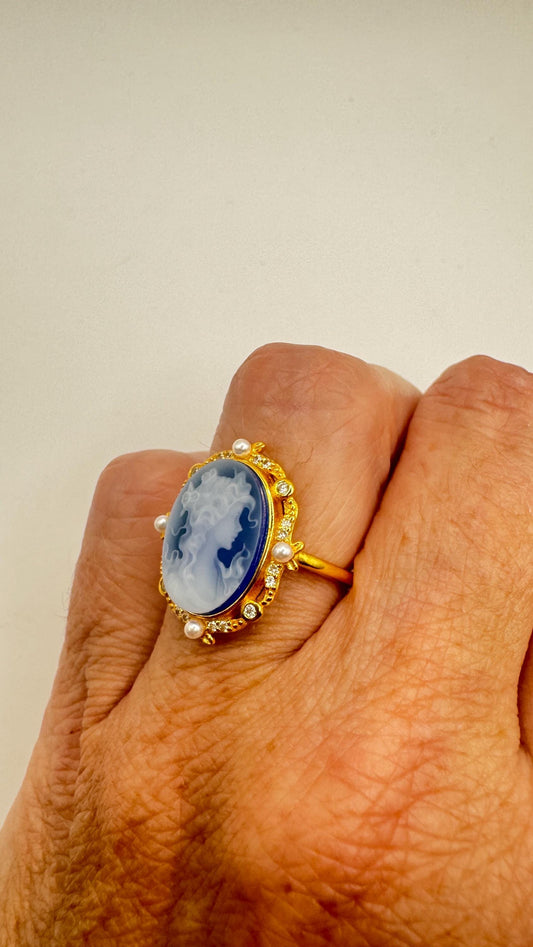 Vintage Blue Onyx Cameo Golden 925 Sterling Silver Cocktail Ring