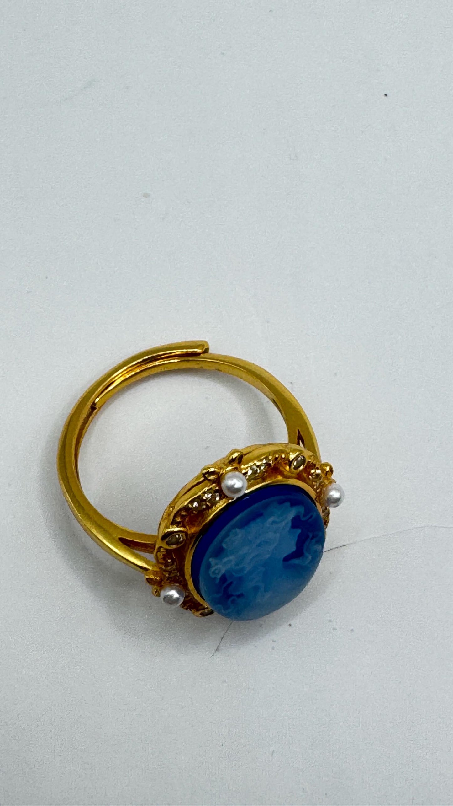 Vintage Blue Onyx Cameo Golden 925 Sterling Silver Cocktail Ring