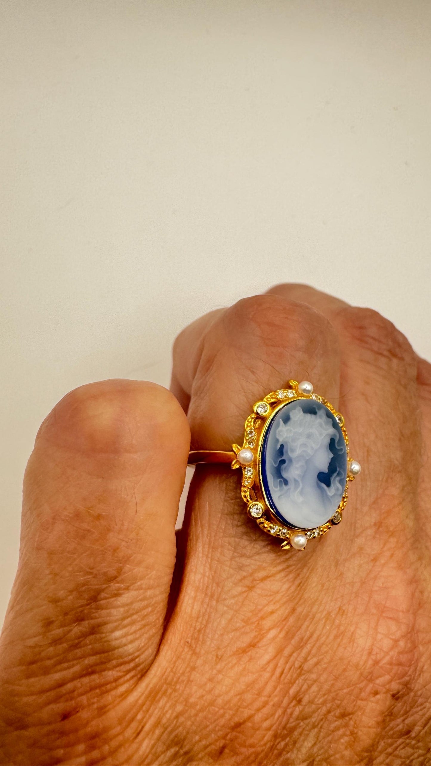 Vintage Blue Onyx Cameo Golden 925 Sterling Silver Cocktail Ring