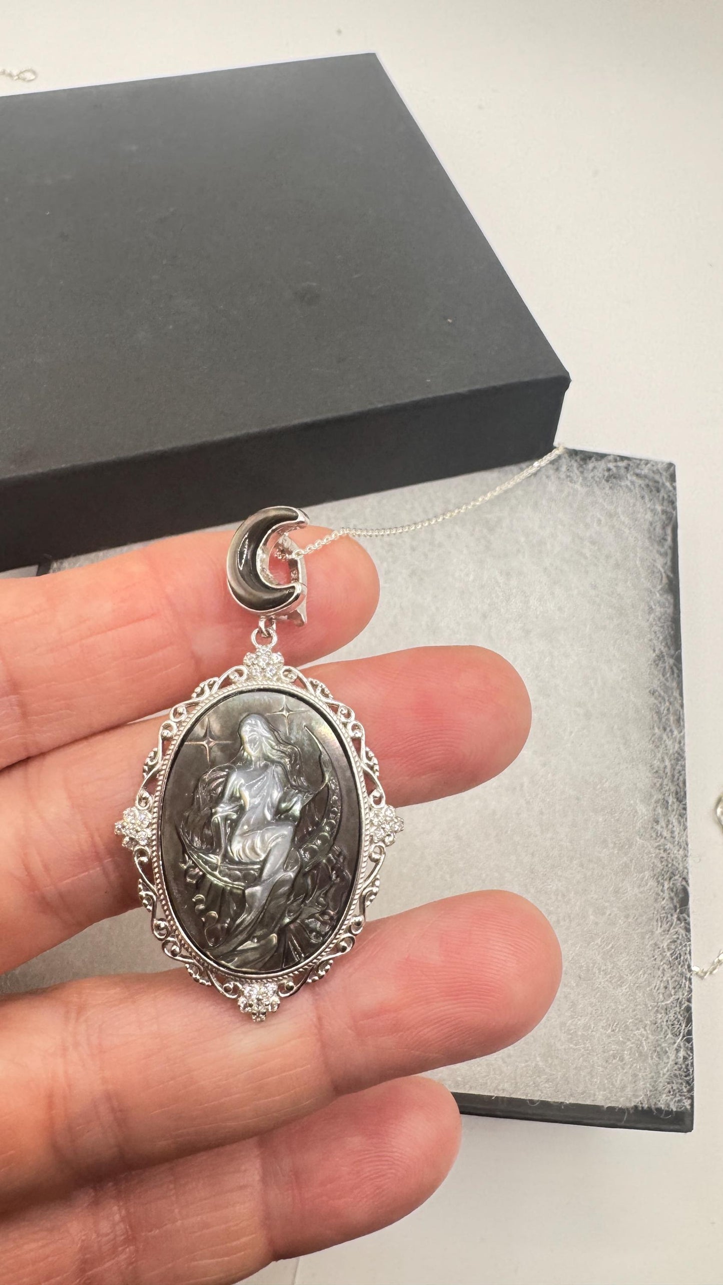 Vintage Moon Goddess Genuine Abalone Cameo Sterling Silver Necklace