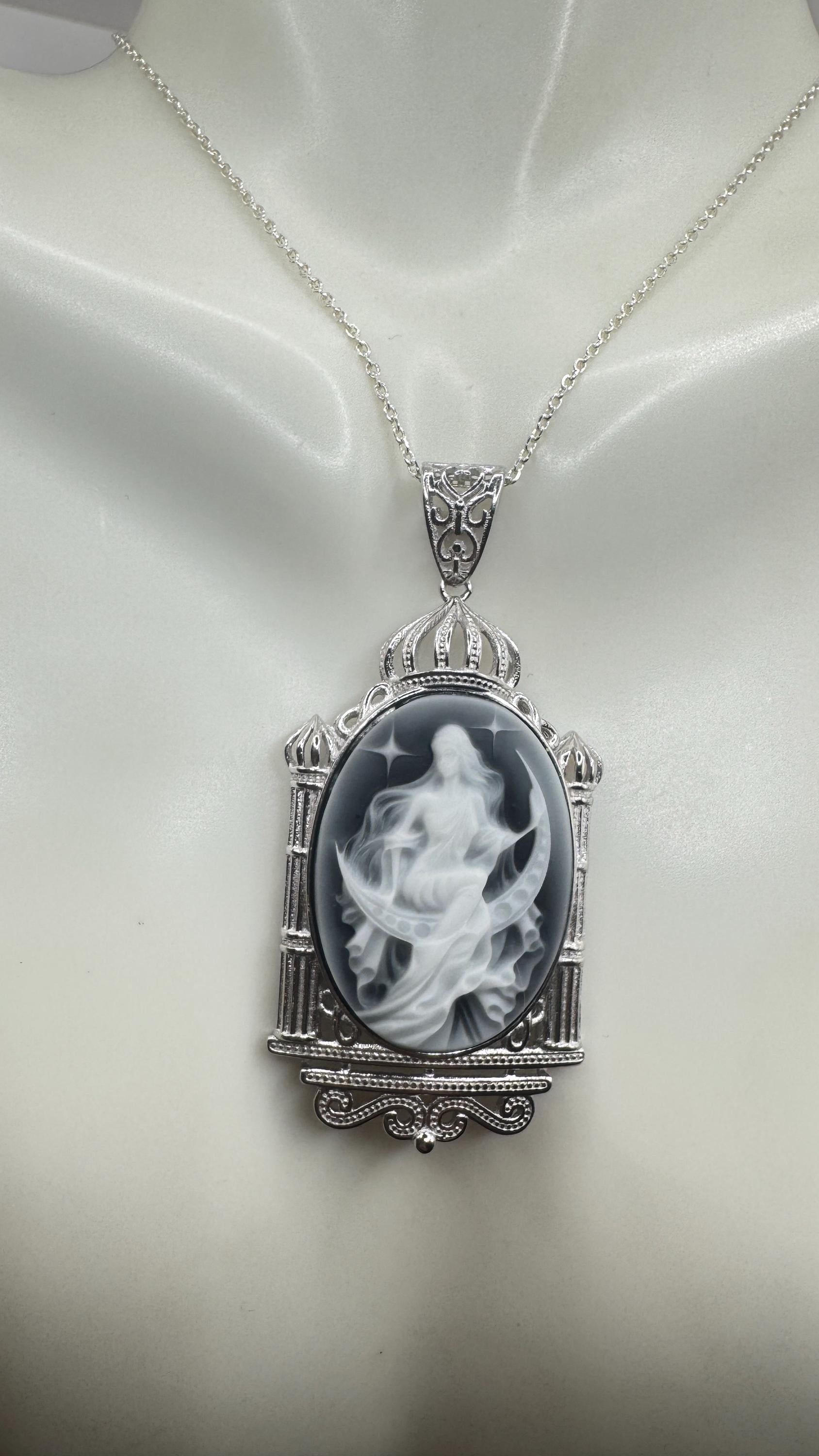 Vintage Moon Goddess Genuine Black Onyx Cameo 925 Sterling Silver Necklace